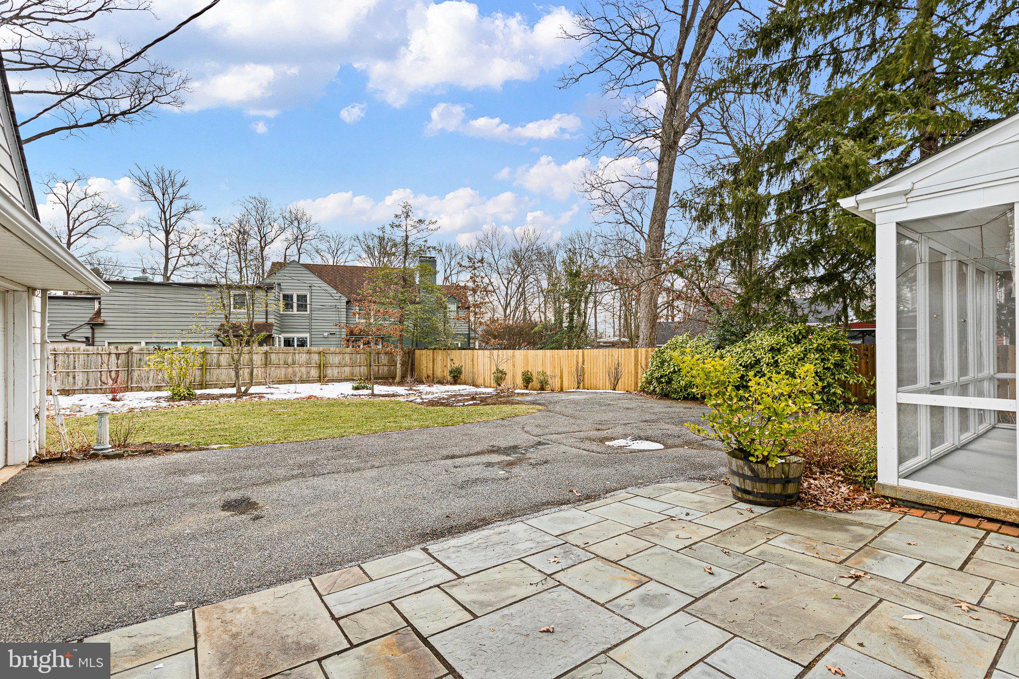 NOTTINGHAM MANOR - Residential