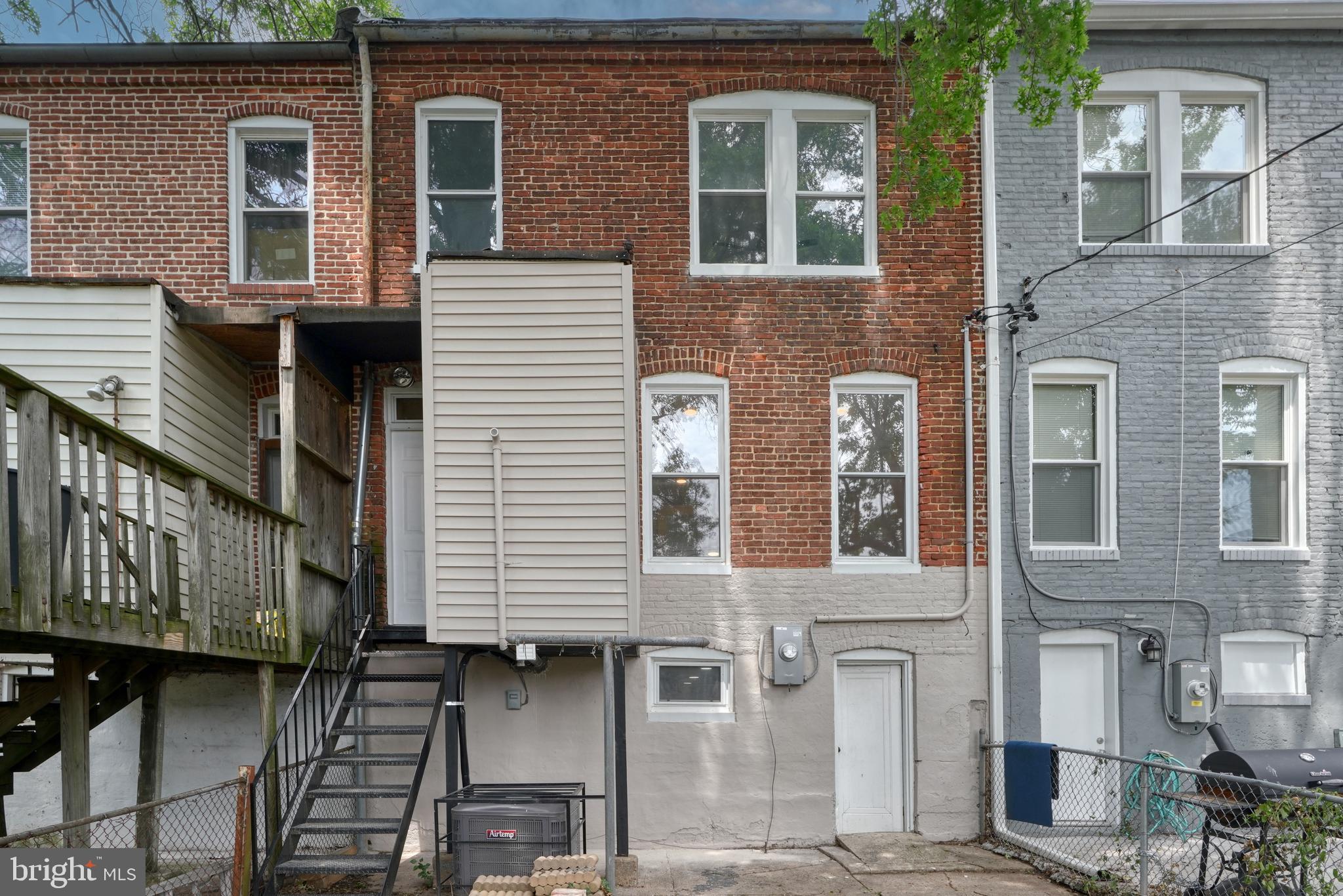 COLDSTREAM HOMESTEAD MONTEBELLO HISTORIC DISTRICT - Residential