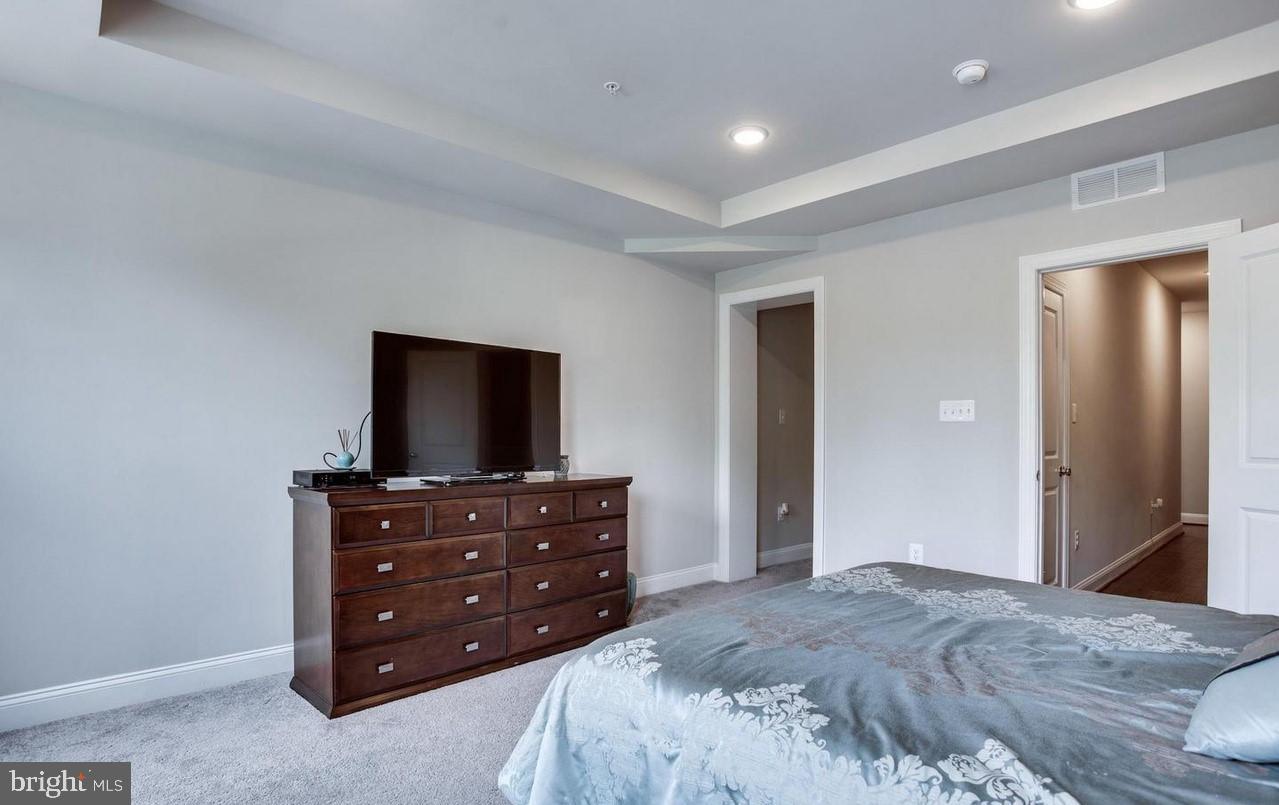 CARVER PLACE - Residential Lease