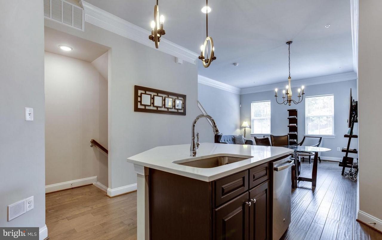 CARVER PLACE - Residential Lease