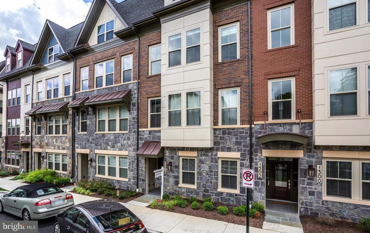 CARVER PLACE - Residential Lease