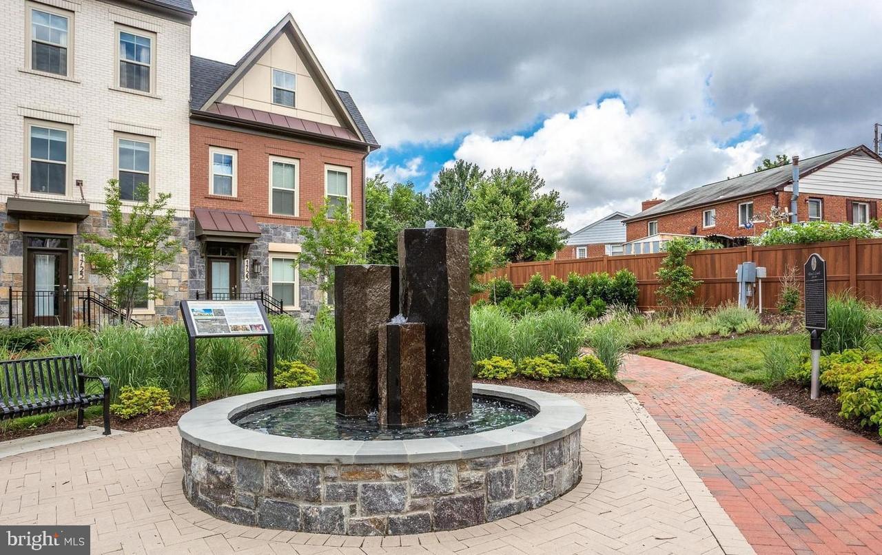 CARVER PLACE - Residential Lease