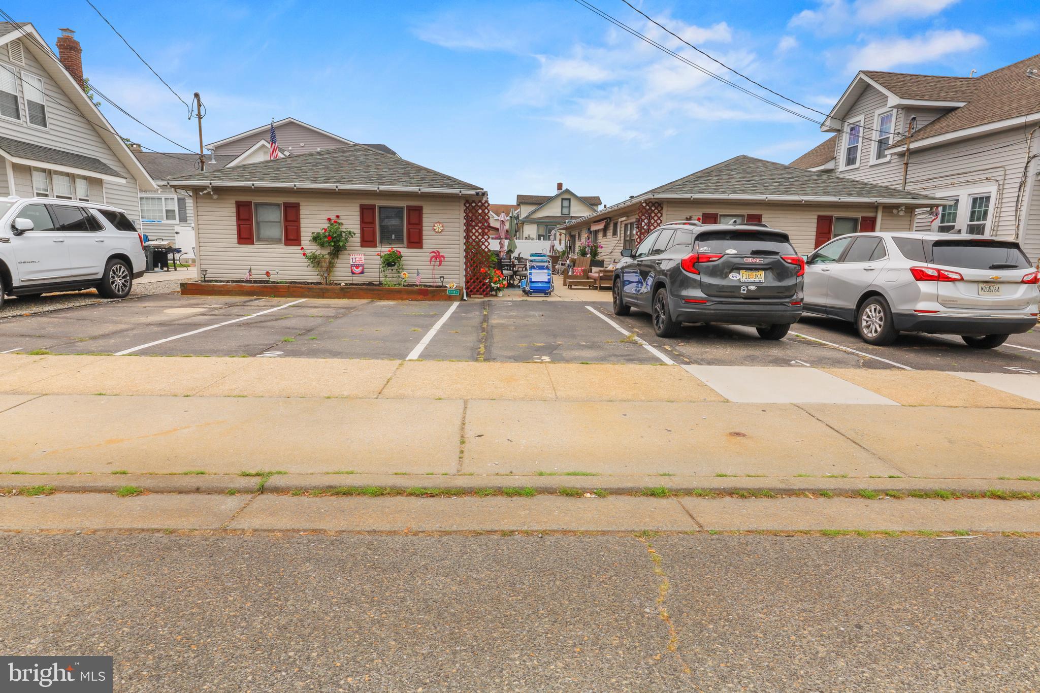 112 E 21ST AVENUE .5