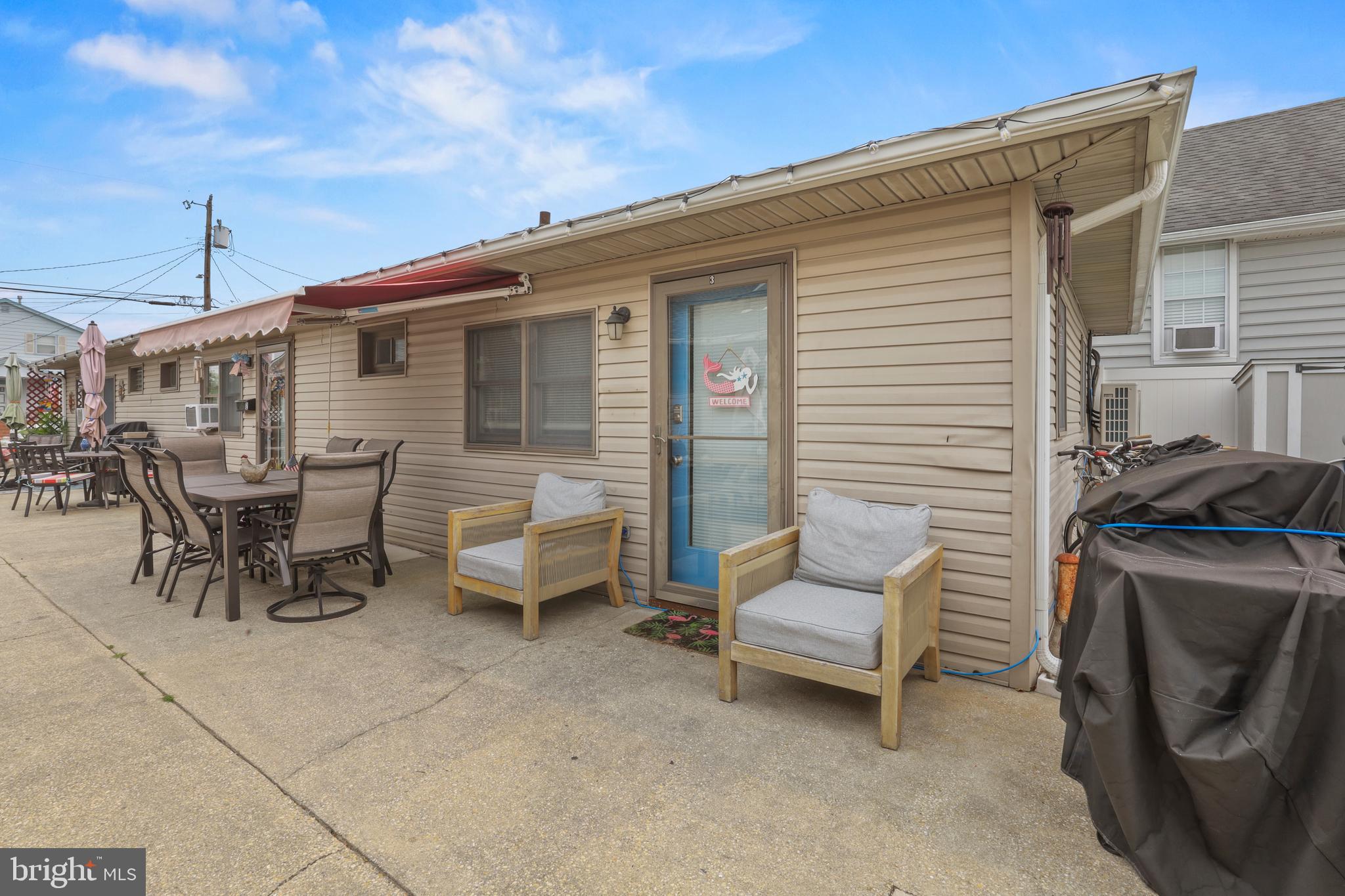 112 E 21ST AVENUE .5