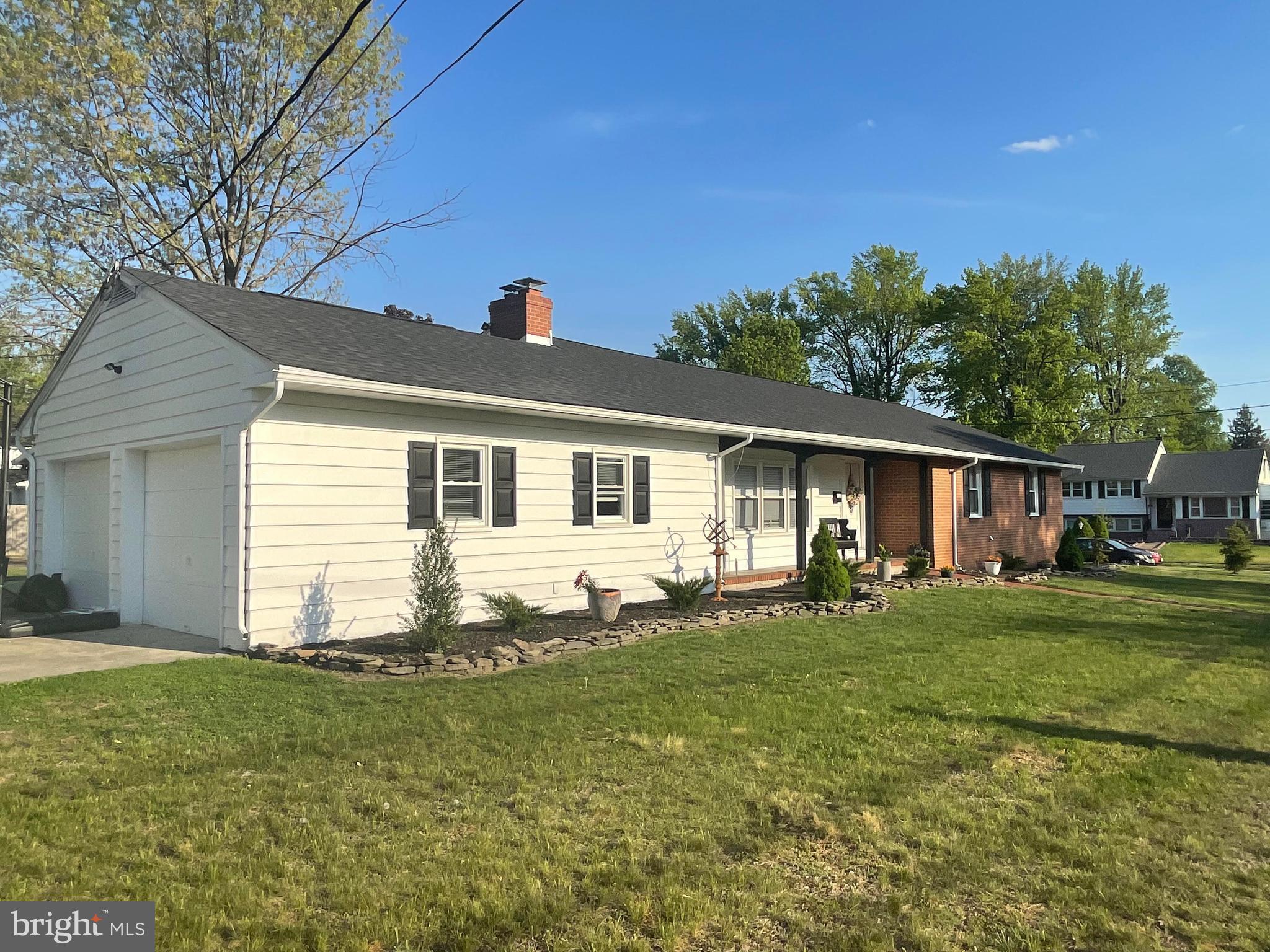 132 S COLUMBIA STREET