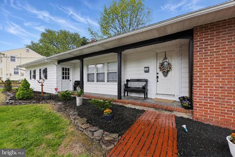 Homes For Sale - 132 S Columbia Street<br/> Gloucester County, WOODBURY, NJ 08096