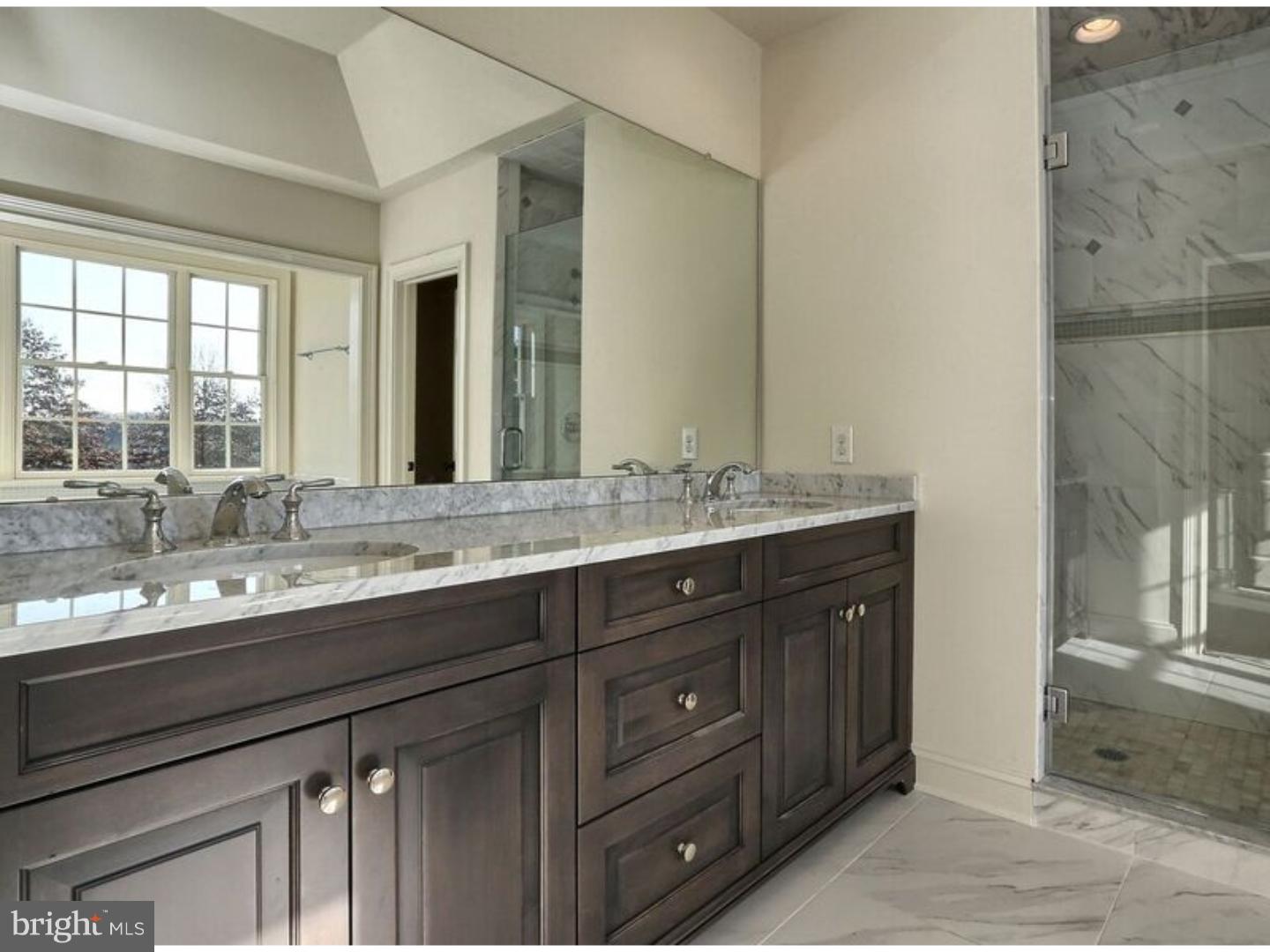 WHITE HORSE - Residential