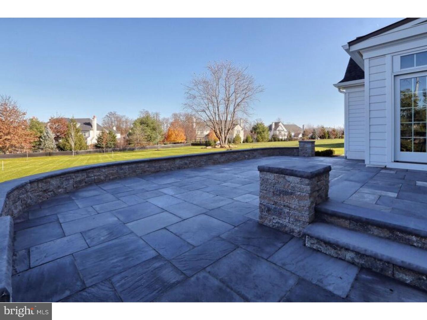 WHITE HORSE - Residential