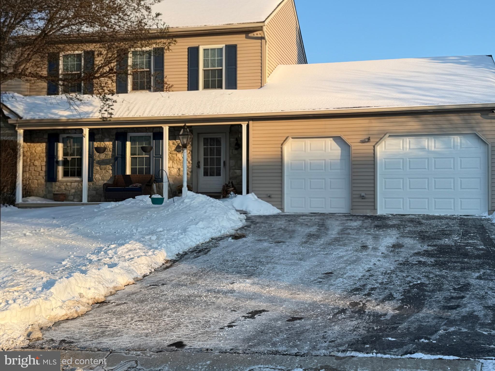 812 KINROSS AVENUE KINROSS