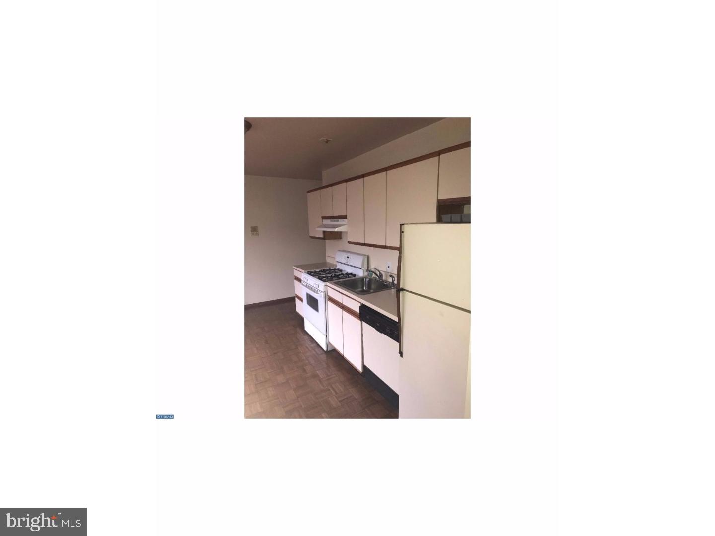 QUEEN VILLAGE - Residential Lease