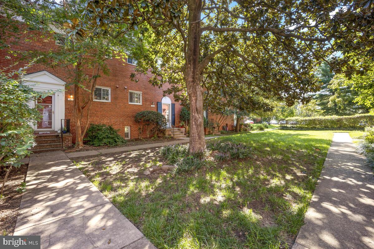 PARK  FAIRFAX - Residential