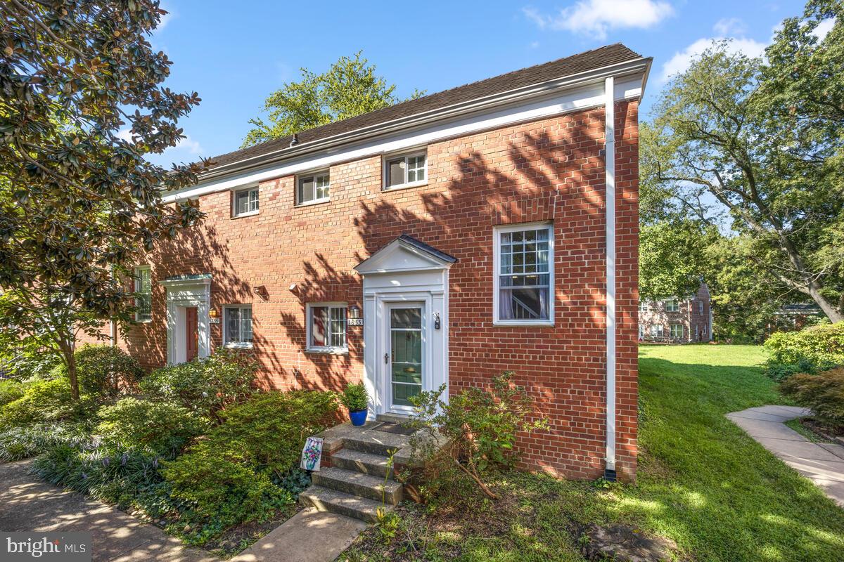 PARK  FAIRFAX - Residential