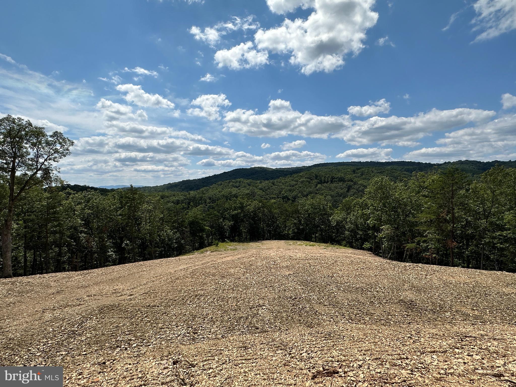 HAMILTON ESTATES - Land