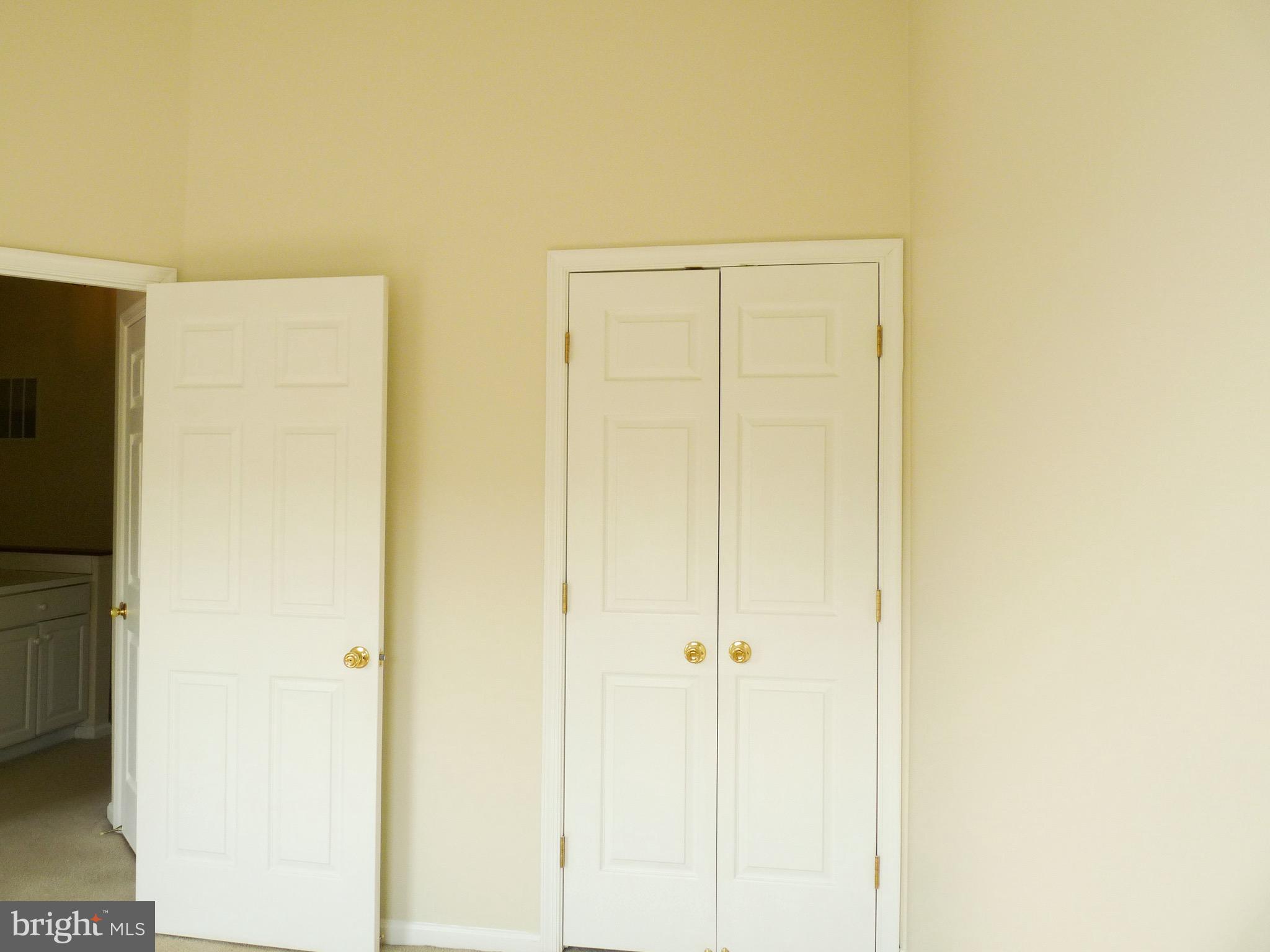 PINEY ORCHARD - Residential Lease