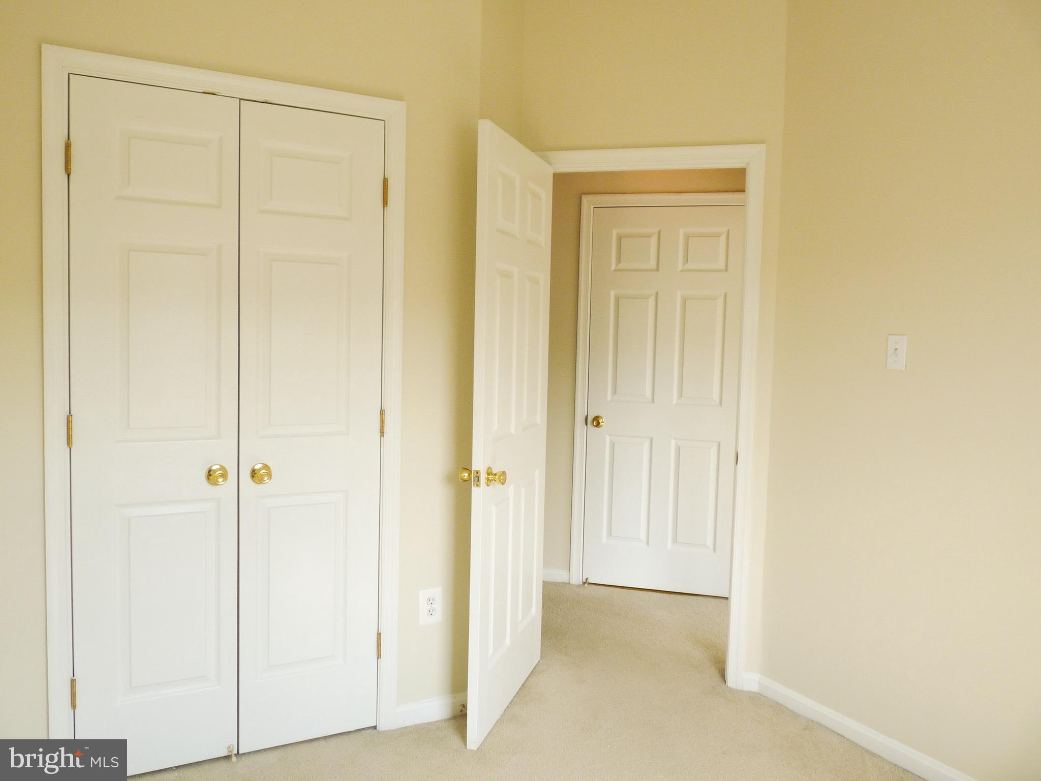 PINEY ORCHARD - Residential Lease