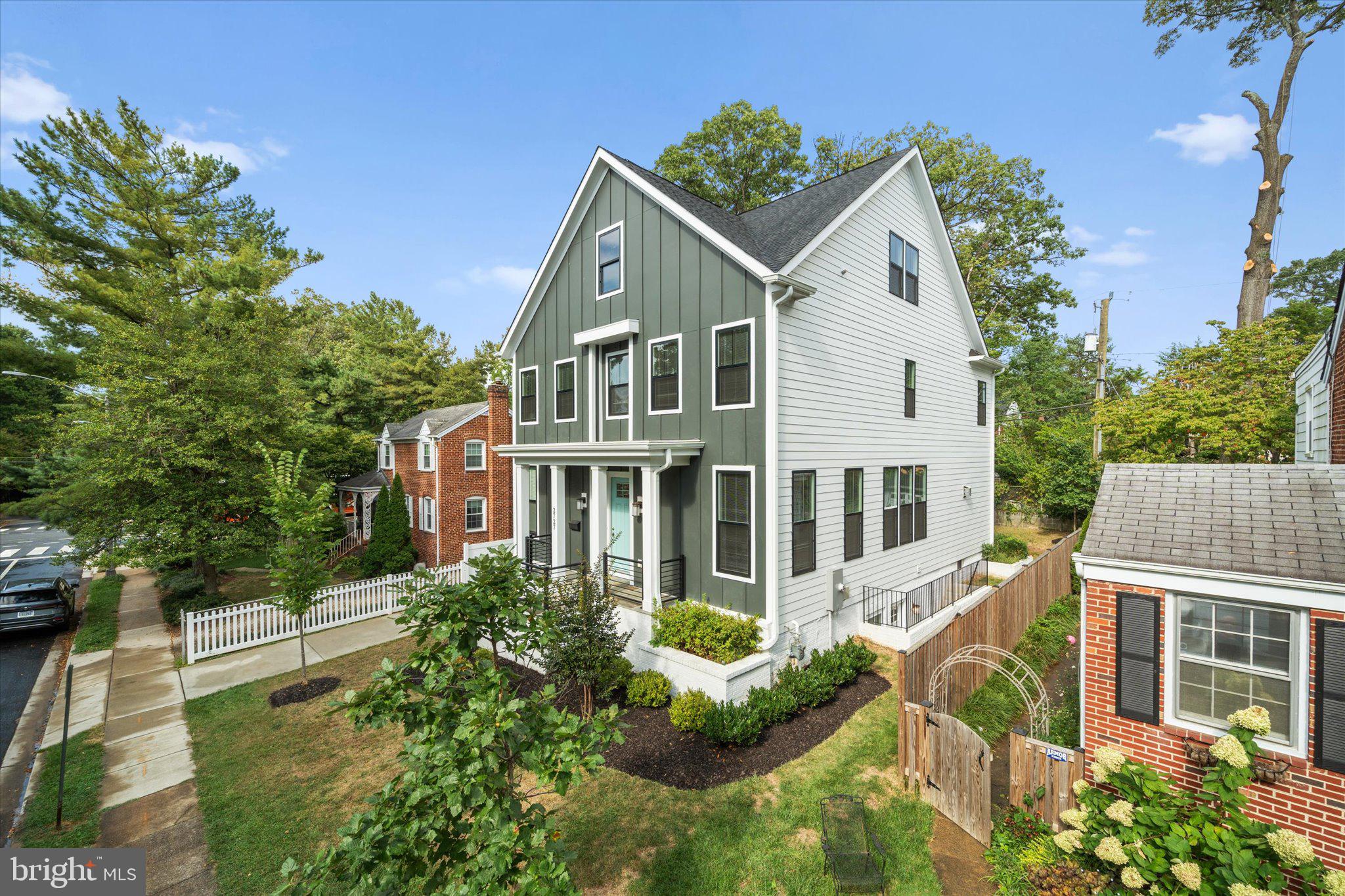 MILBURN TERRACE - Residential