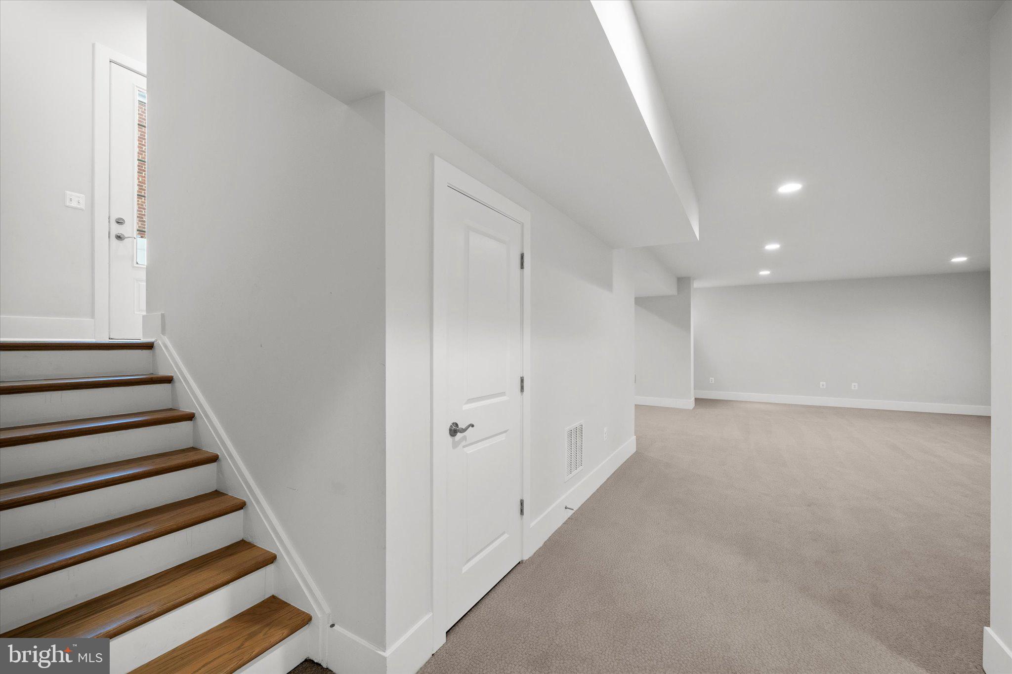 MILBURN TERRACE - Residential