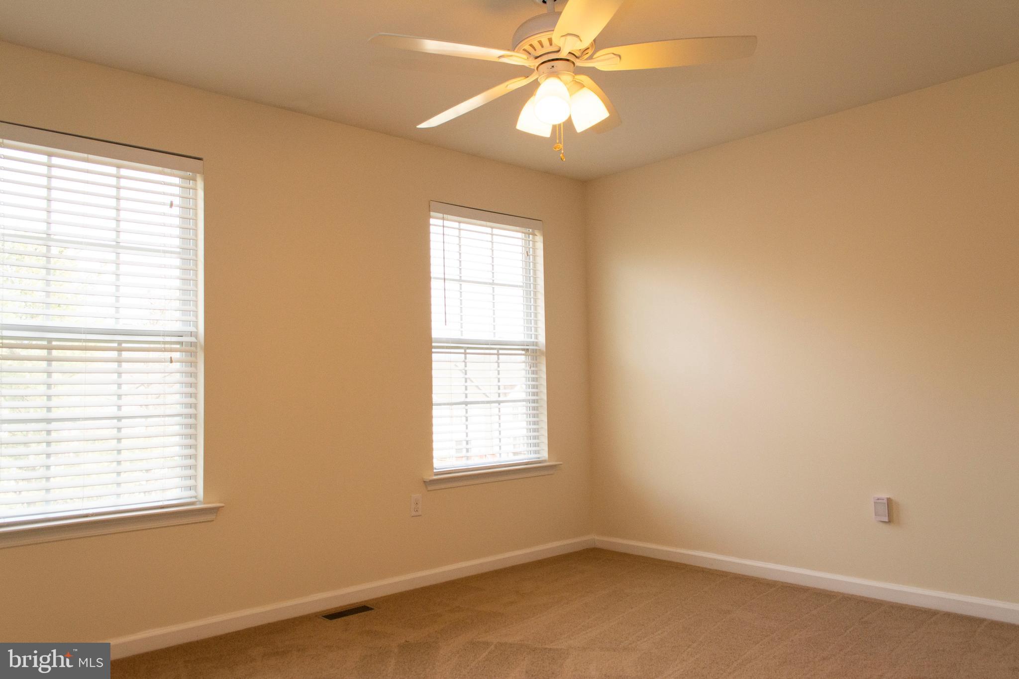 PERSIMON CREEK - Residential Lease