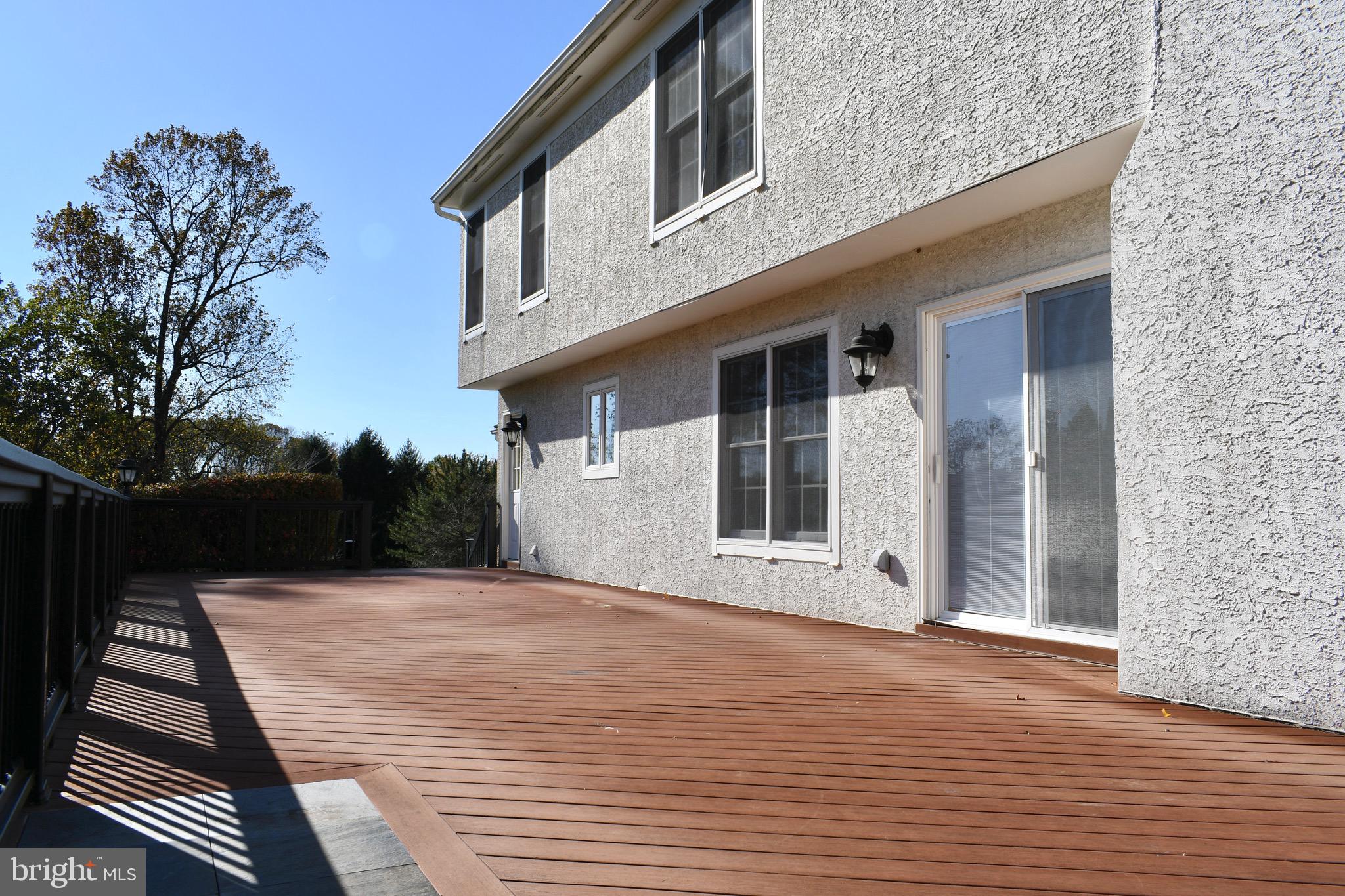 THREE PONDS - Residential