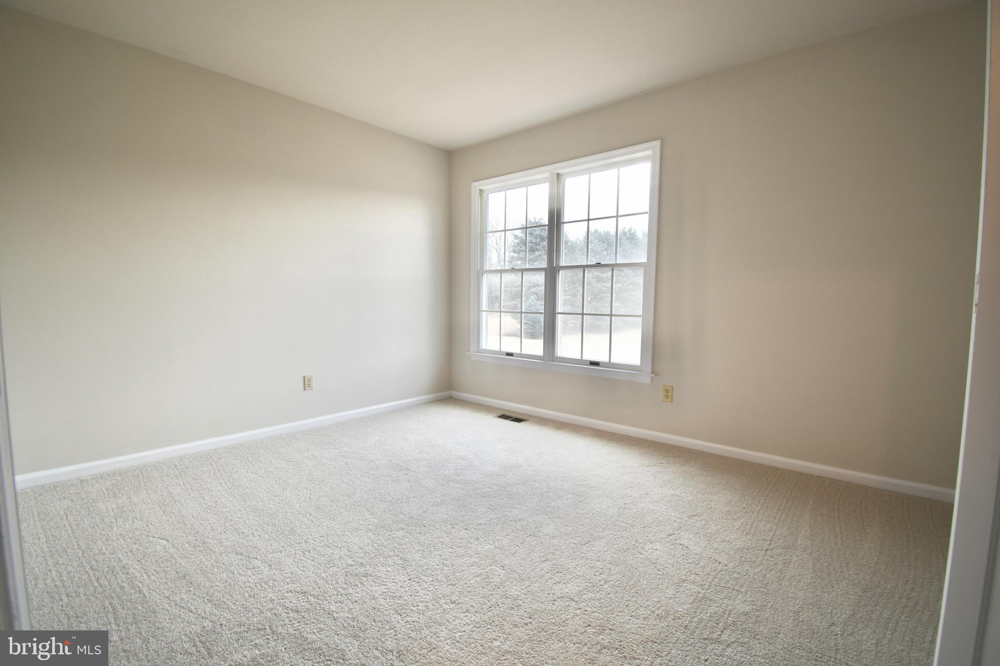 THREE PONDS - Residential