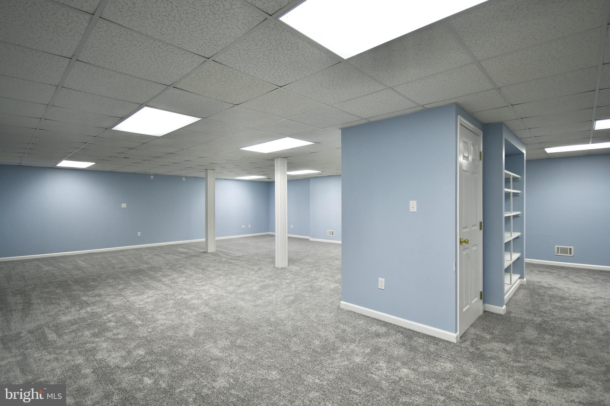 THREE PONDS - Residential