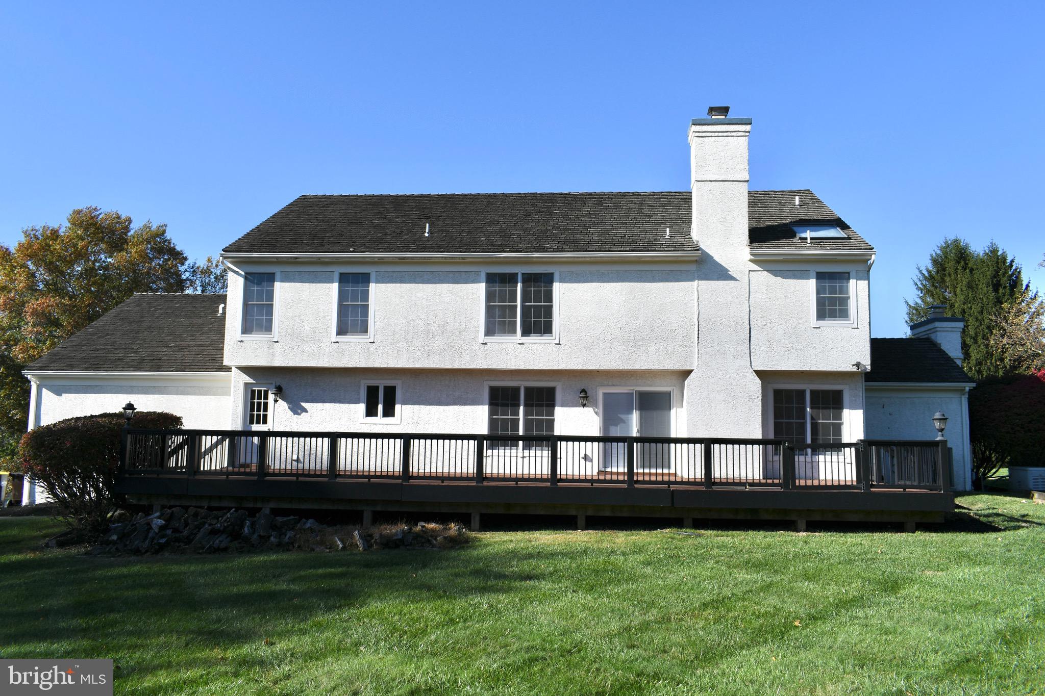 THREE PONDS - Residential