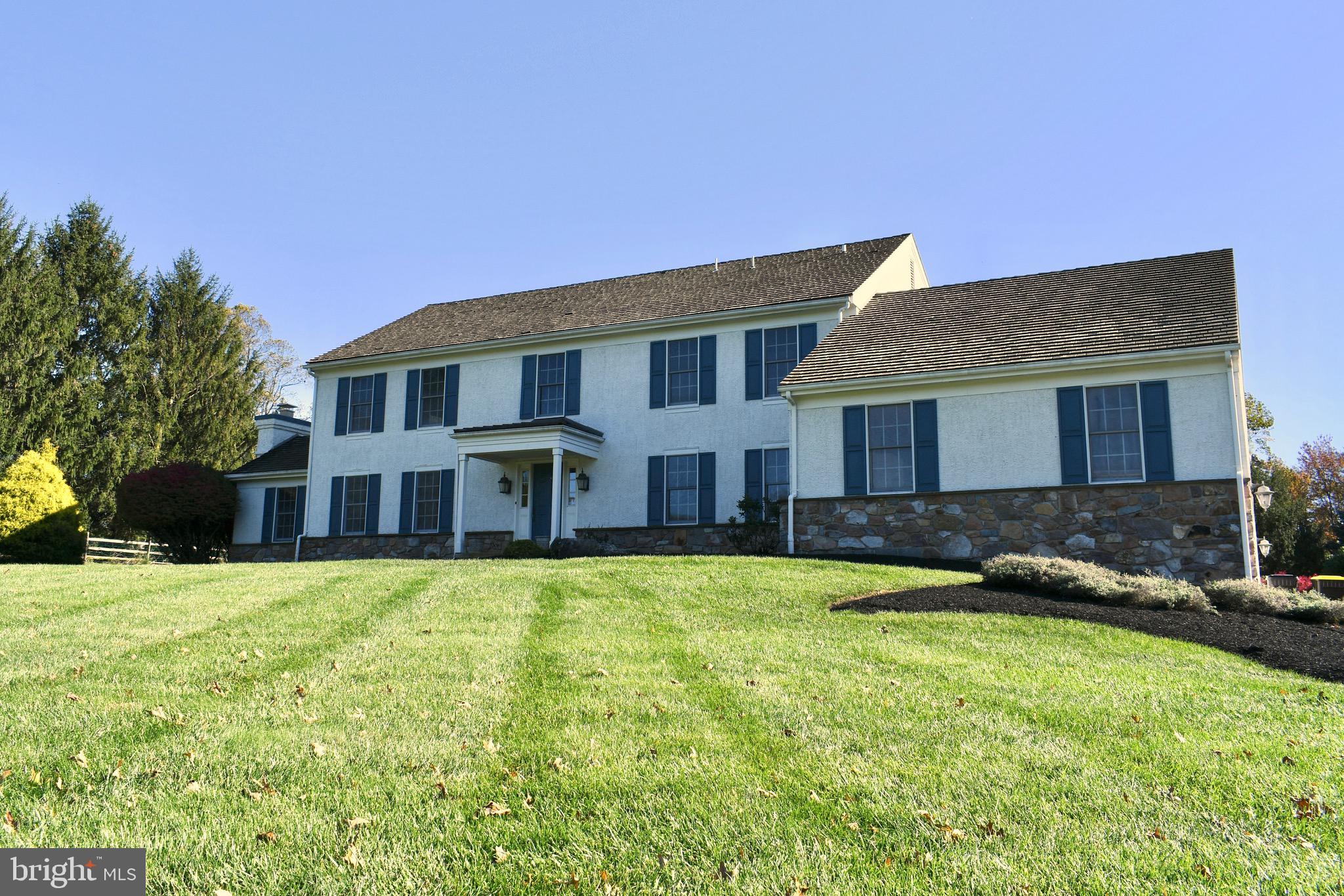 THREE PONDS - Residential