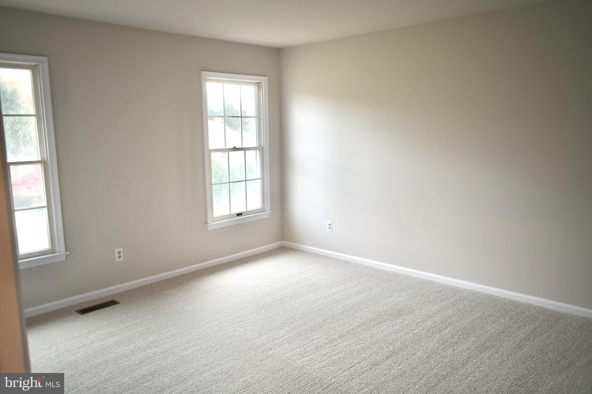 THREE PONDS - Residential