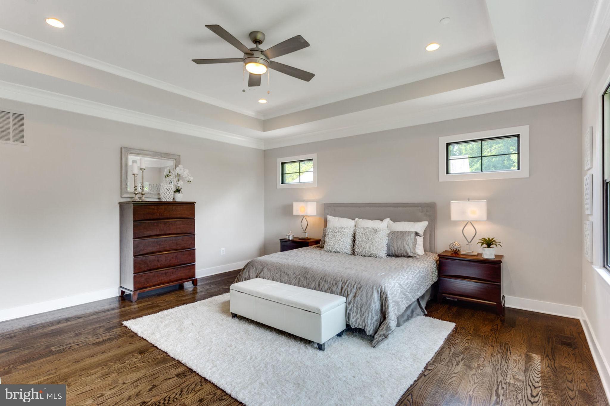 OAKWOOD KNOLLS - Residential