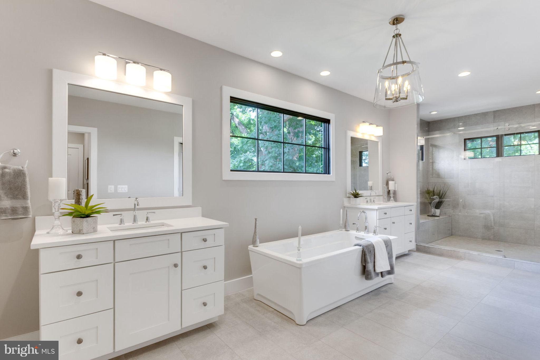 OAKWOOD KNOLLS - Residential