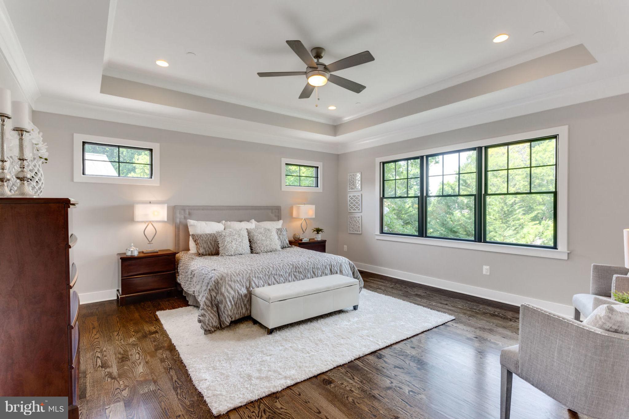 OAKWOOD KNOLLS - Residential
