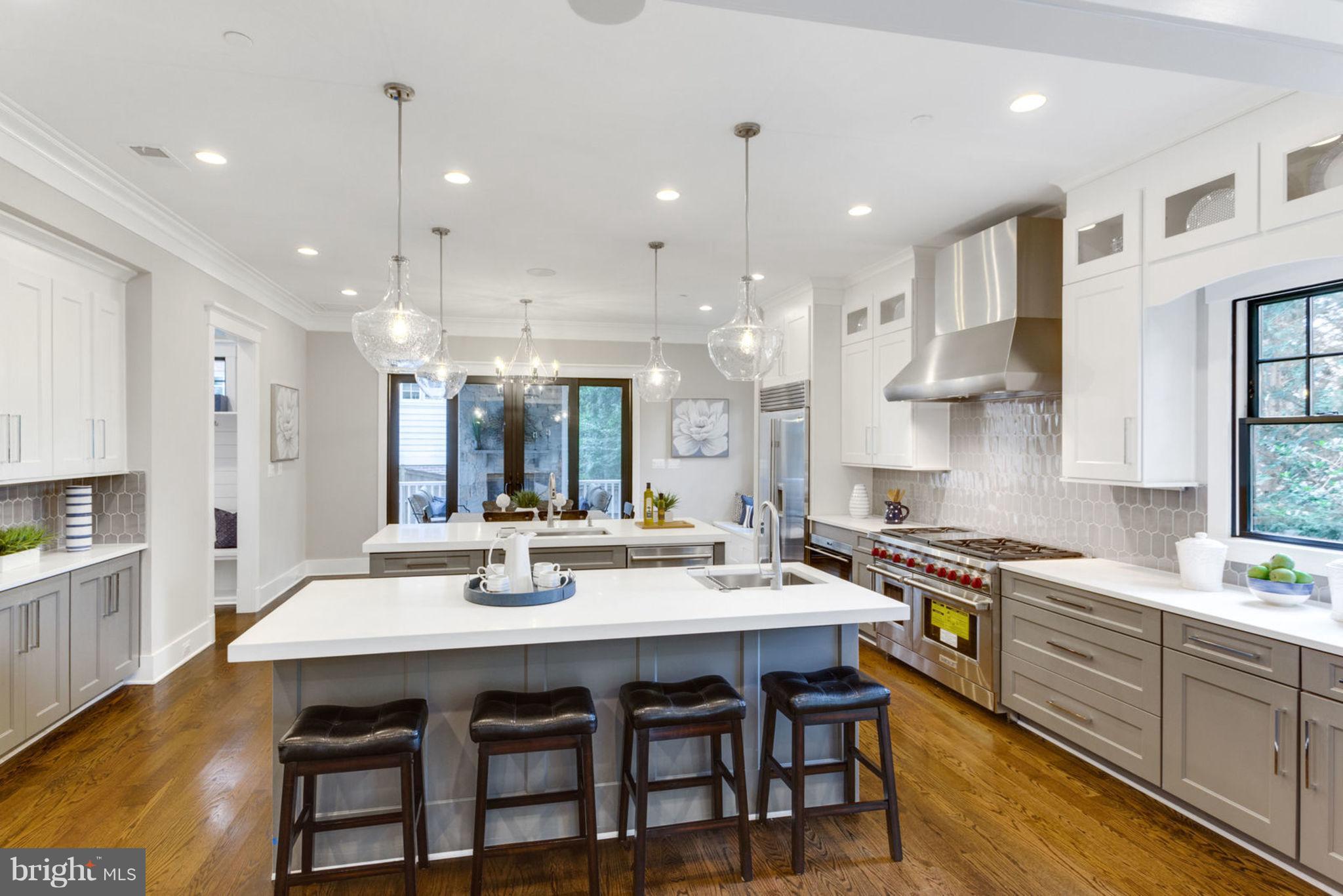 OAKWOOD KNOLLS - Residential