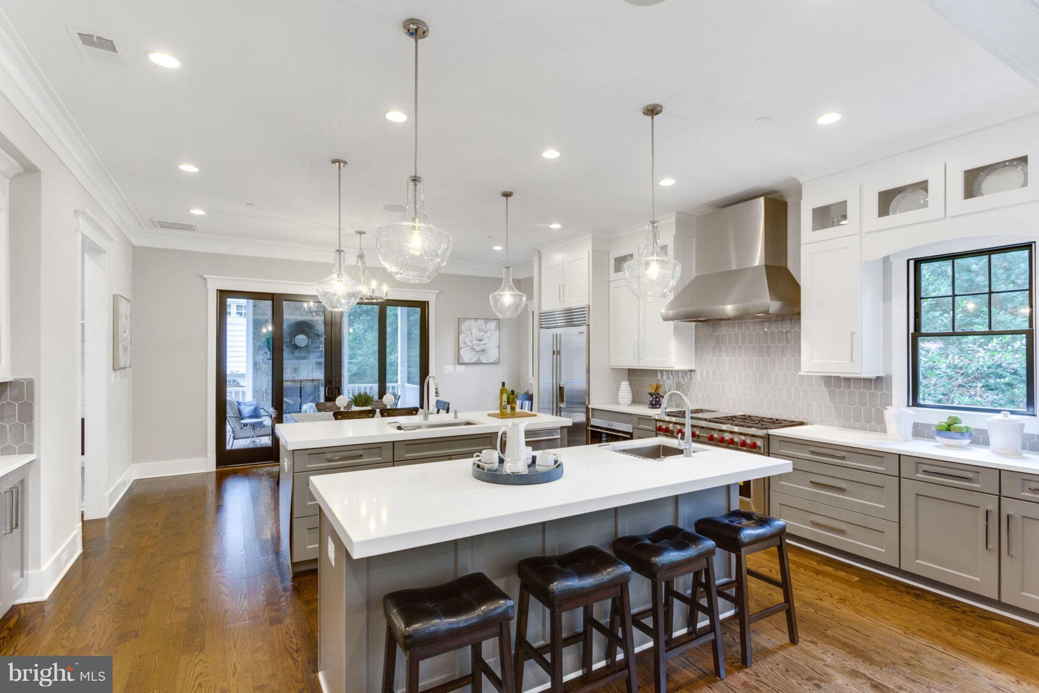 OAKWOOD KNOLLS - Residential