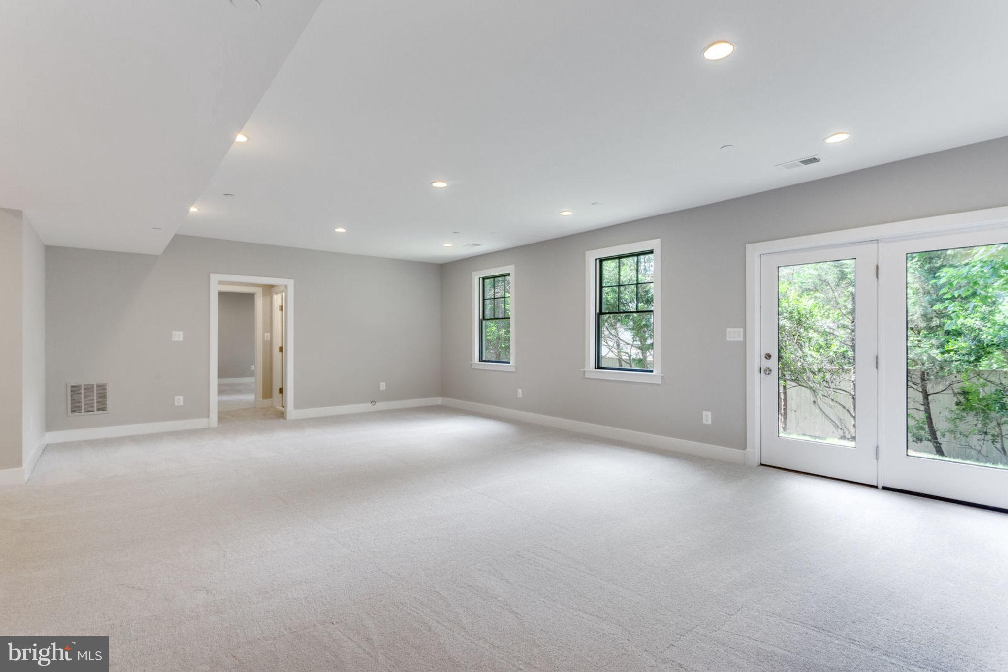 OAKWOOD KNOLLS - Residential