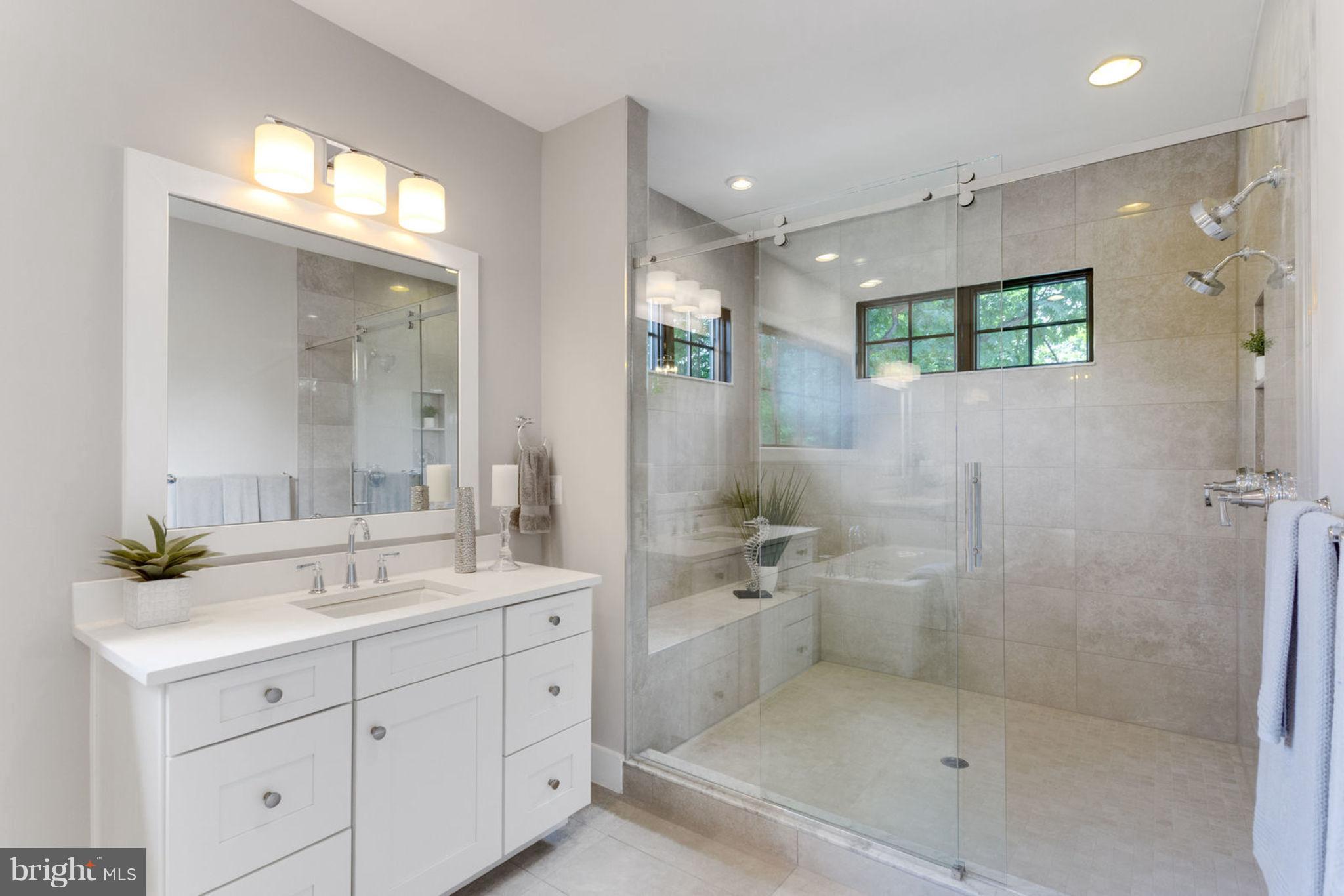 OAKWOOD KNOLLS - Residential