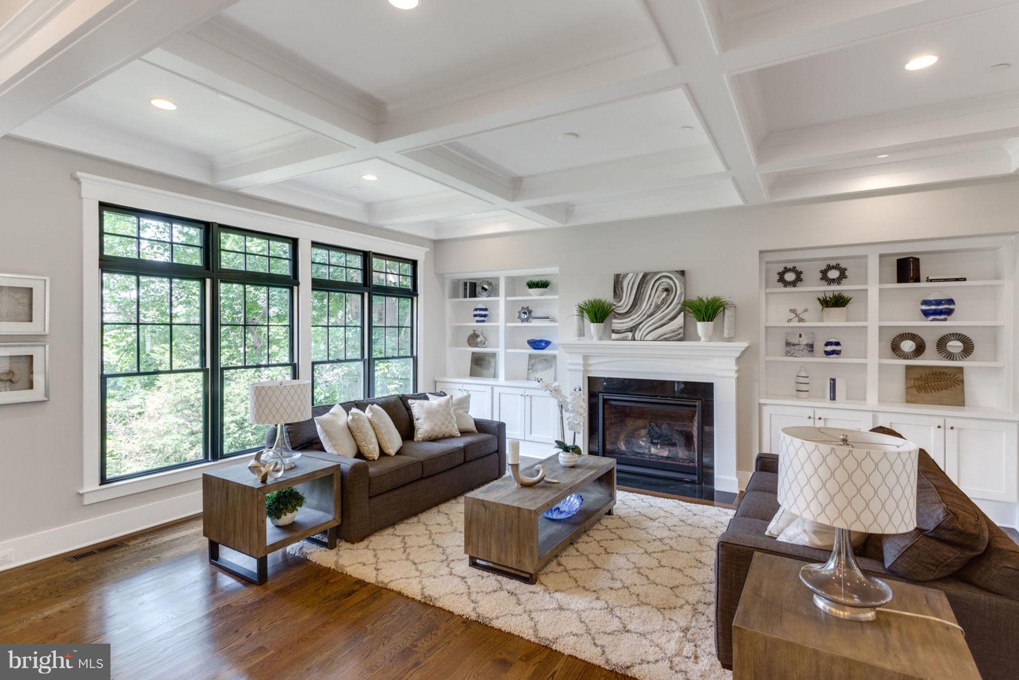 OAKWOOD KNOLLS - Residential