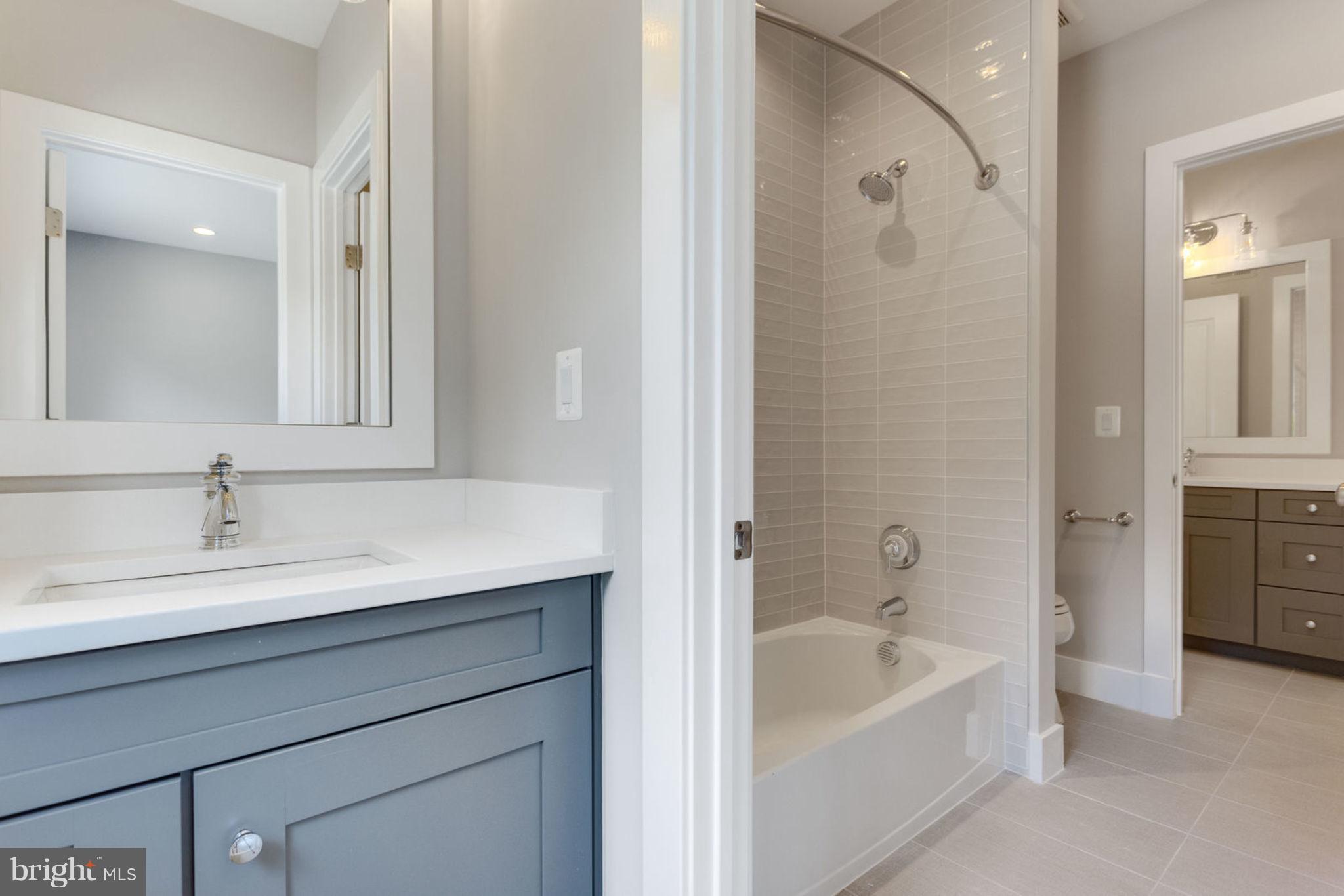 OAKWOOD KNOLLS - Residential