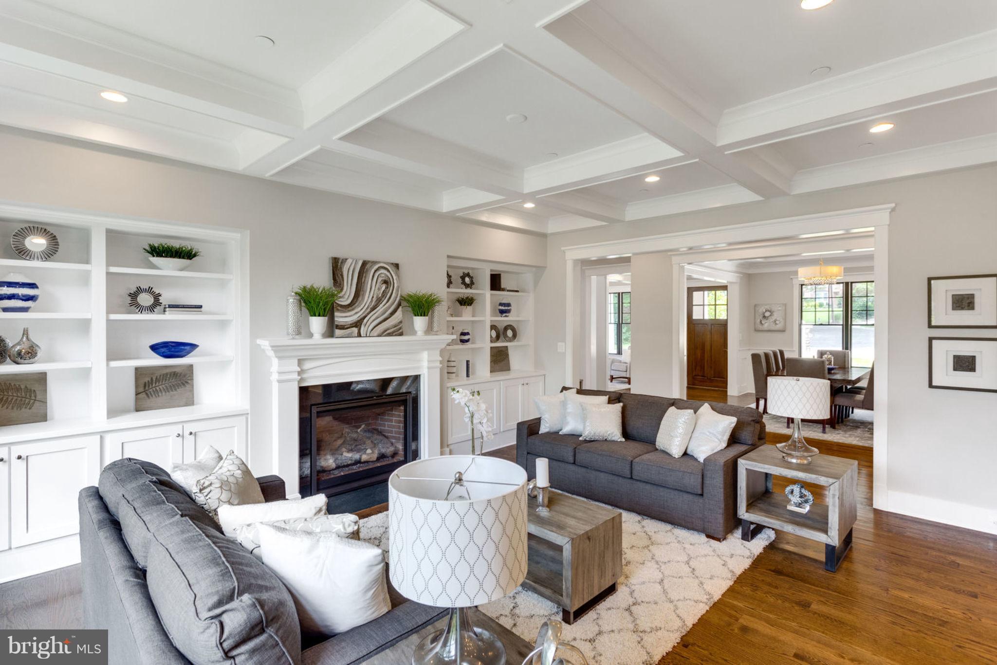 OAKWOOD KNOLLS - Residential