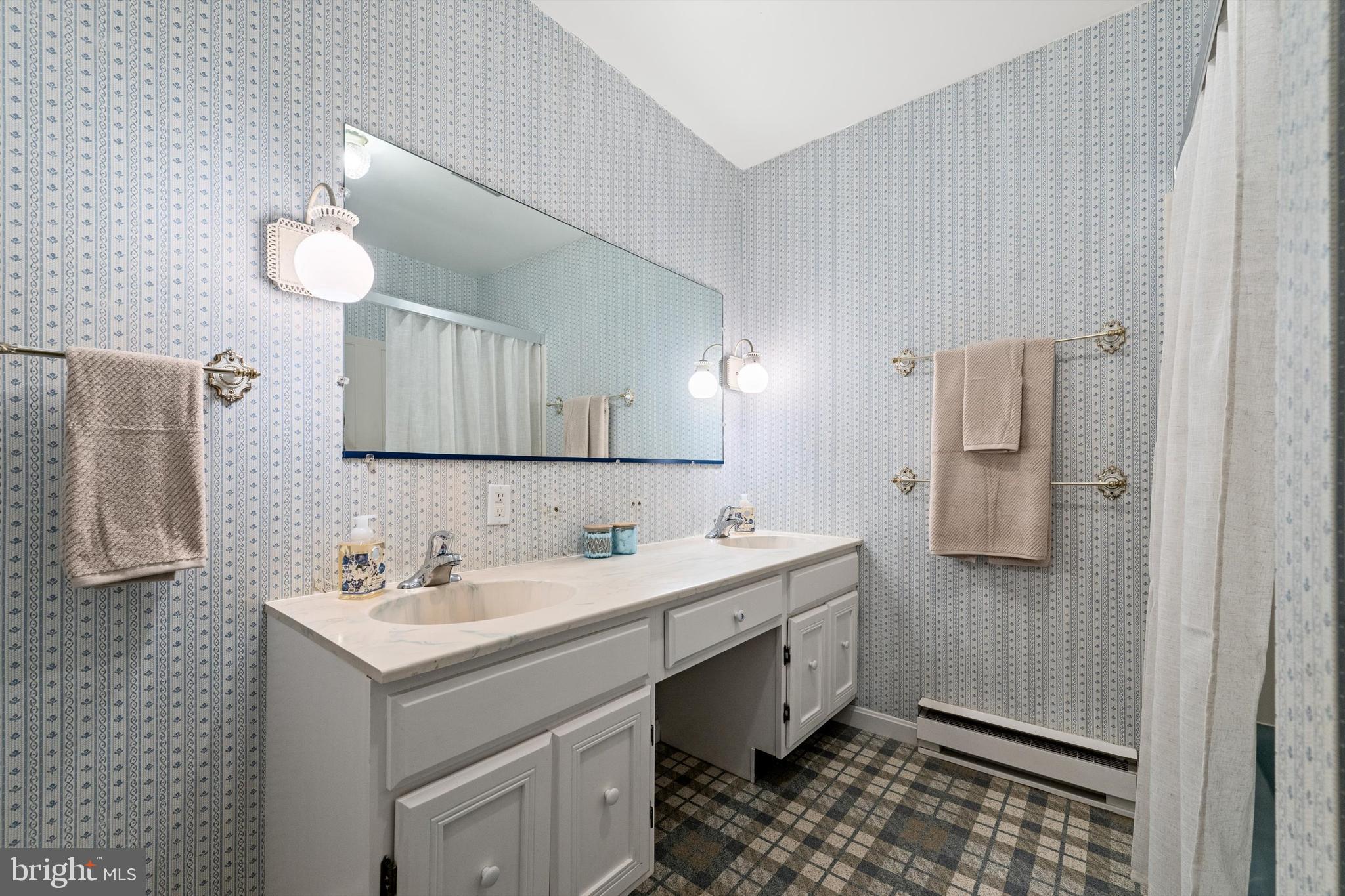 LEDGE LOWE - Residential