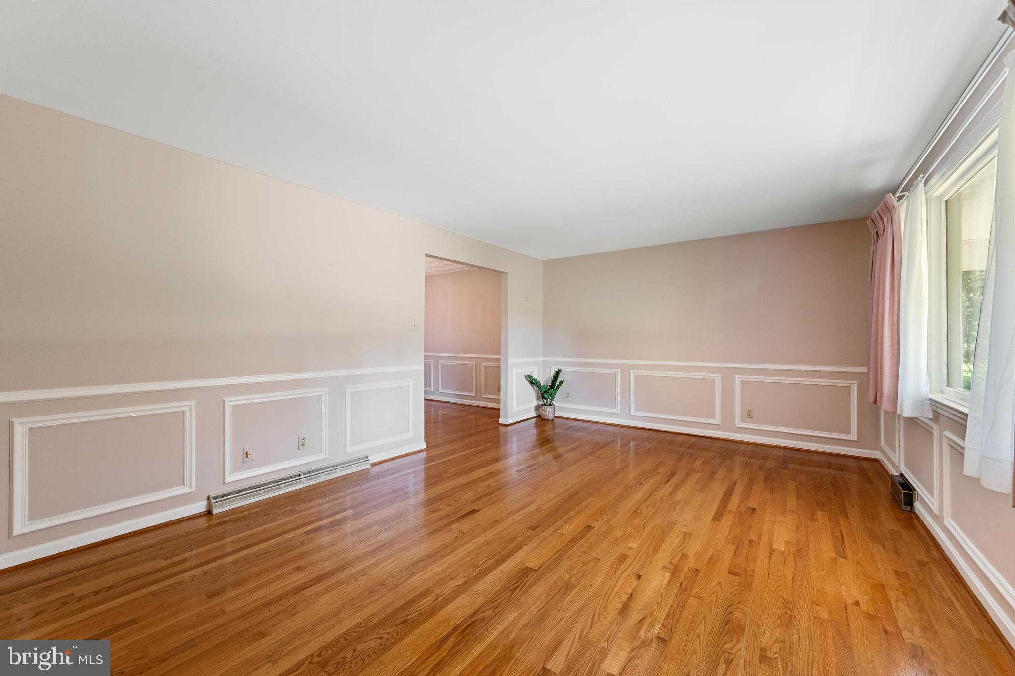 LEDGE LOWE - Residential