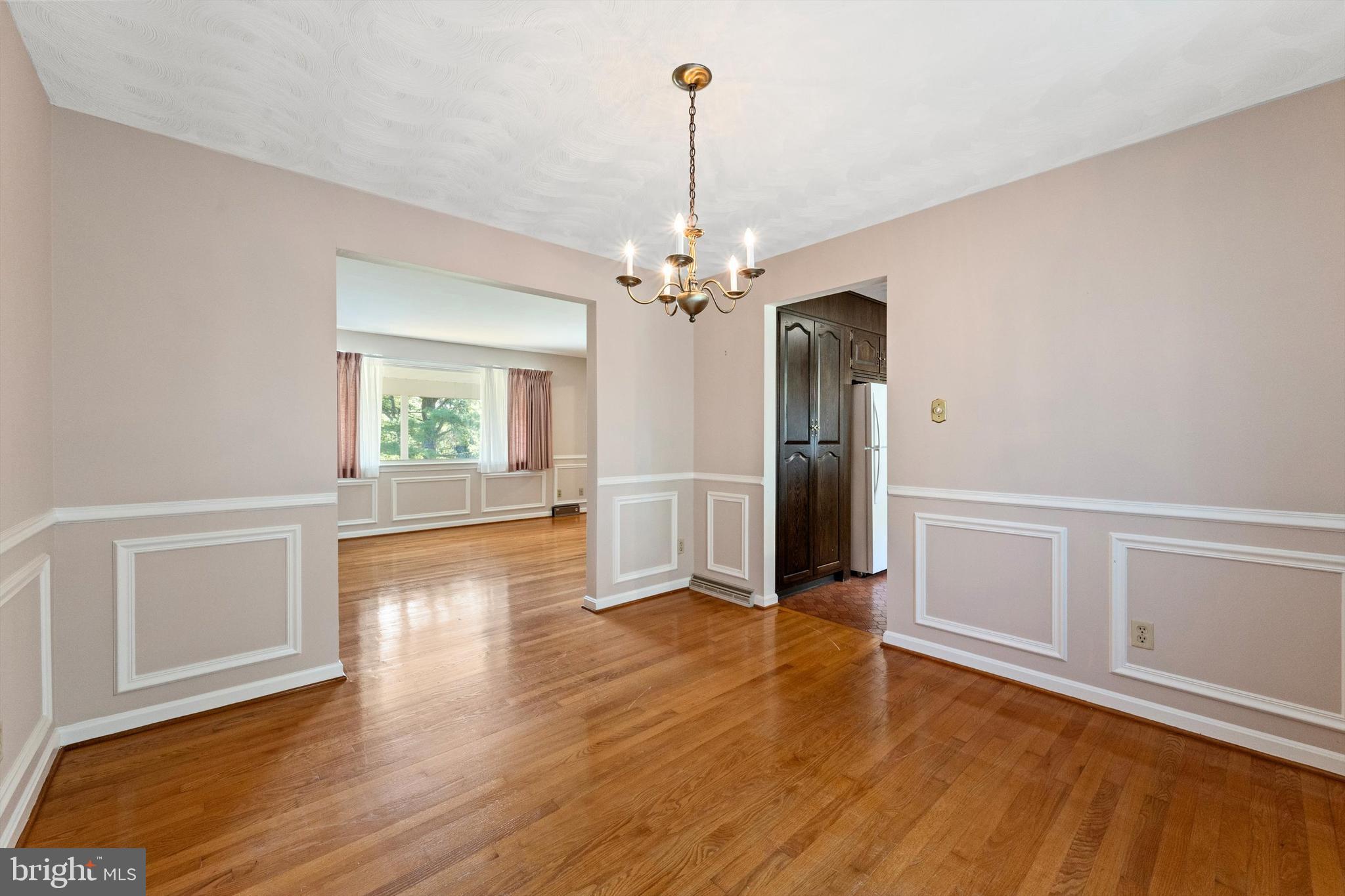 LEDGE LOWE - Residential