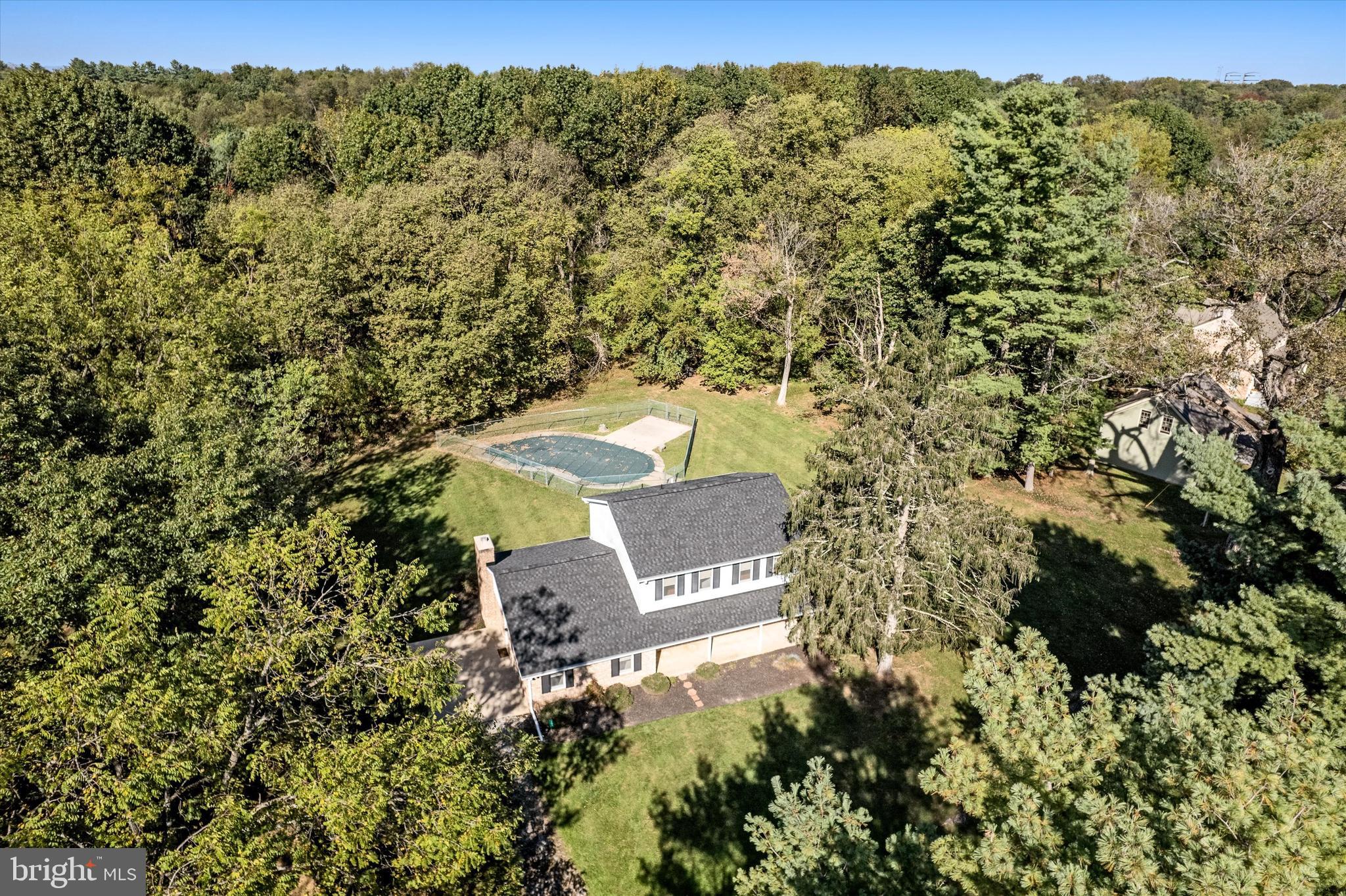 LEDGE LOWE - Residential