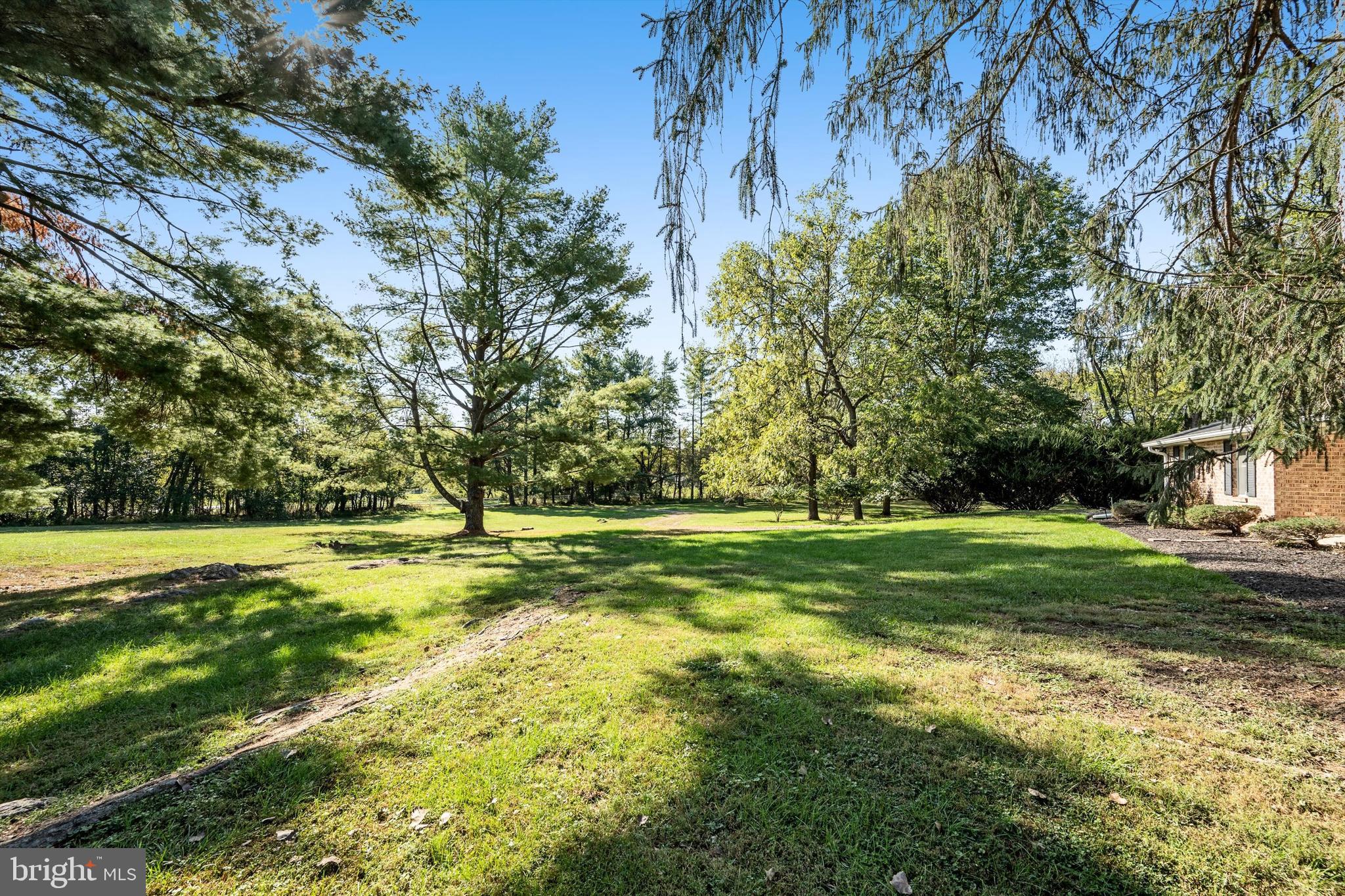 LEDGE LOWE - Residential