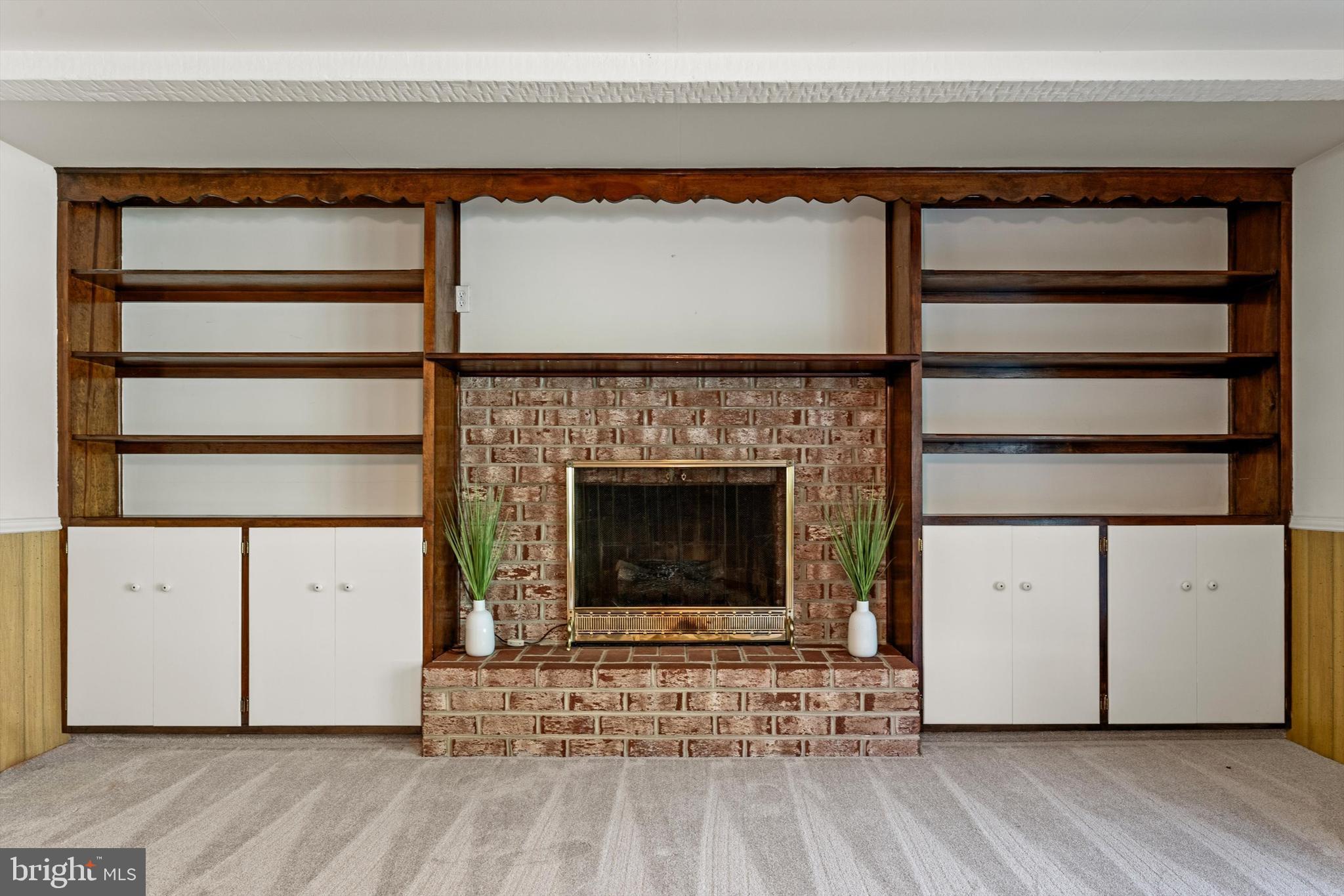 LEDGE LOWE - Residential