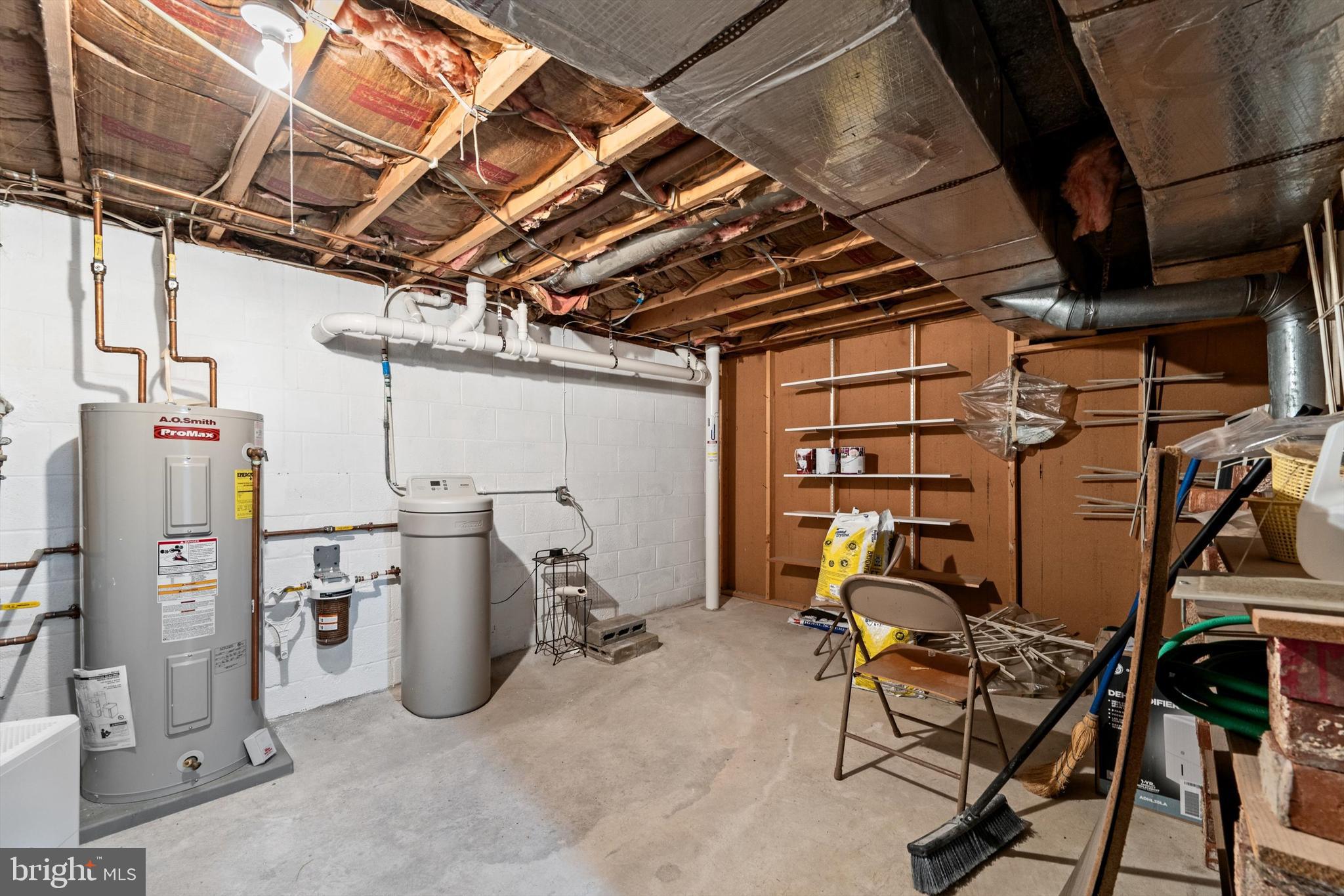 LEDGE LOWE - Residential