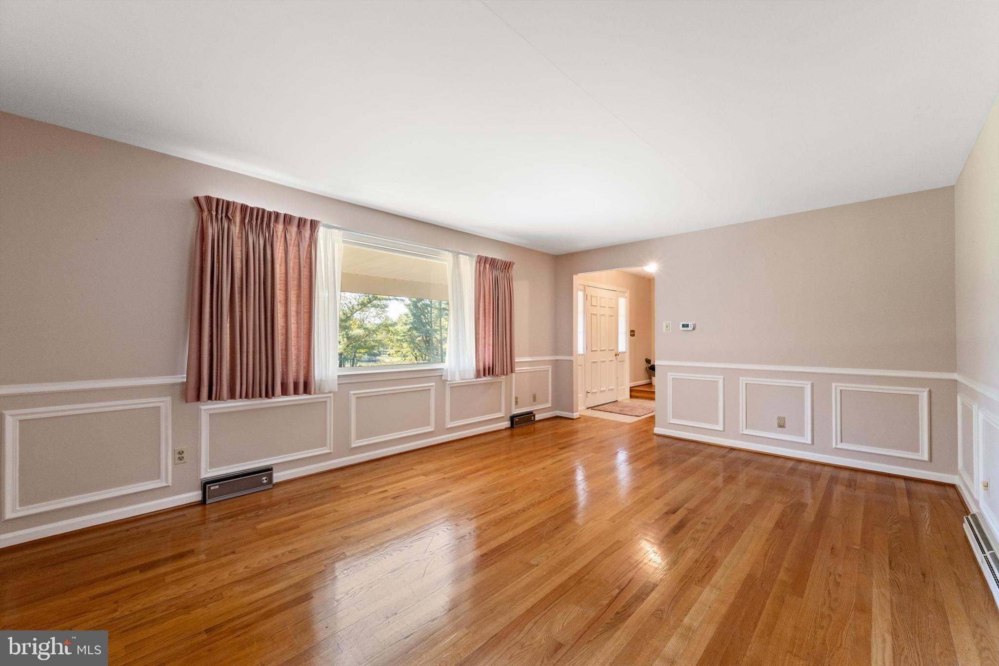 LEDGE LOWE - Residential