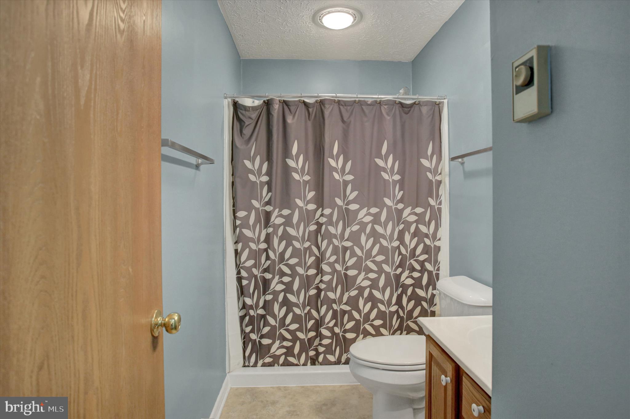 RUSTIC HILL - Residential