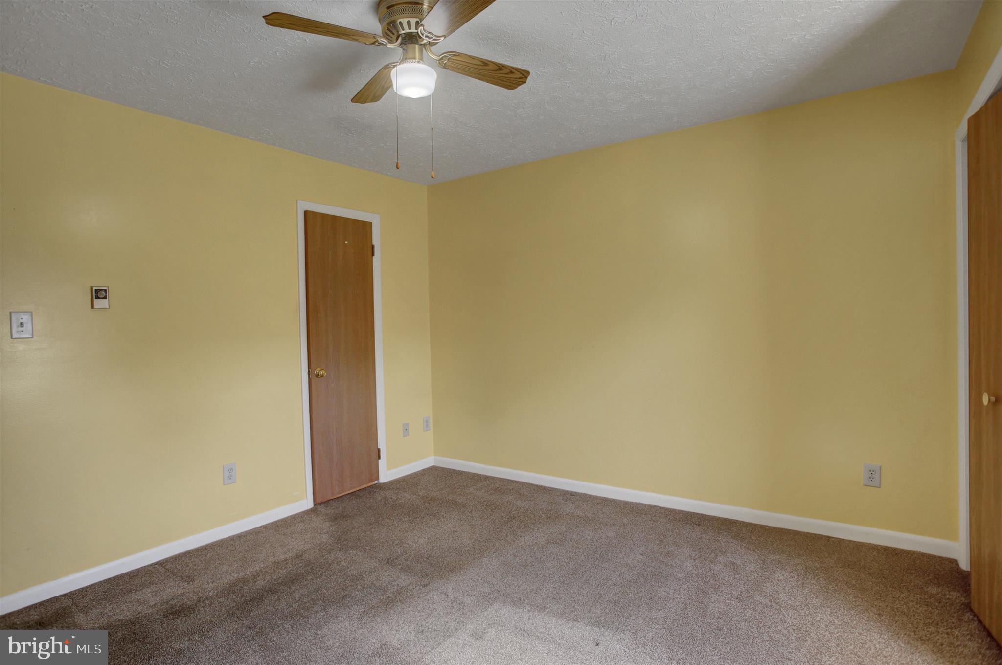 RUSTIC HILL - Residential