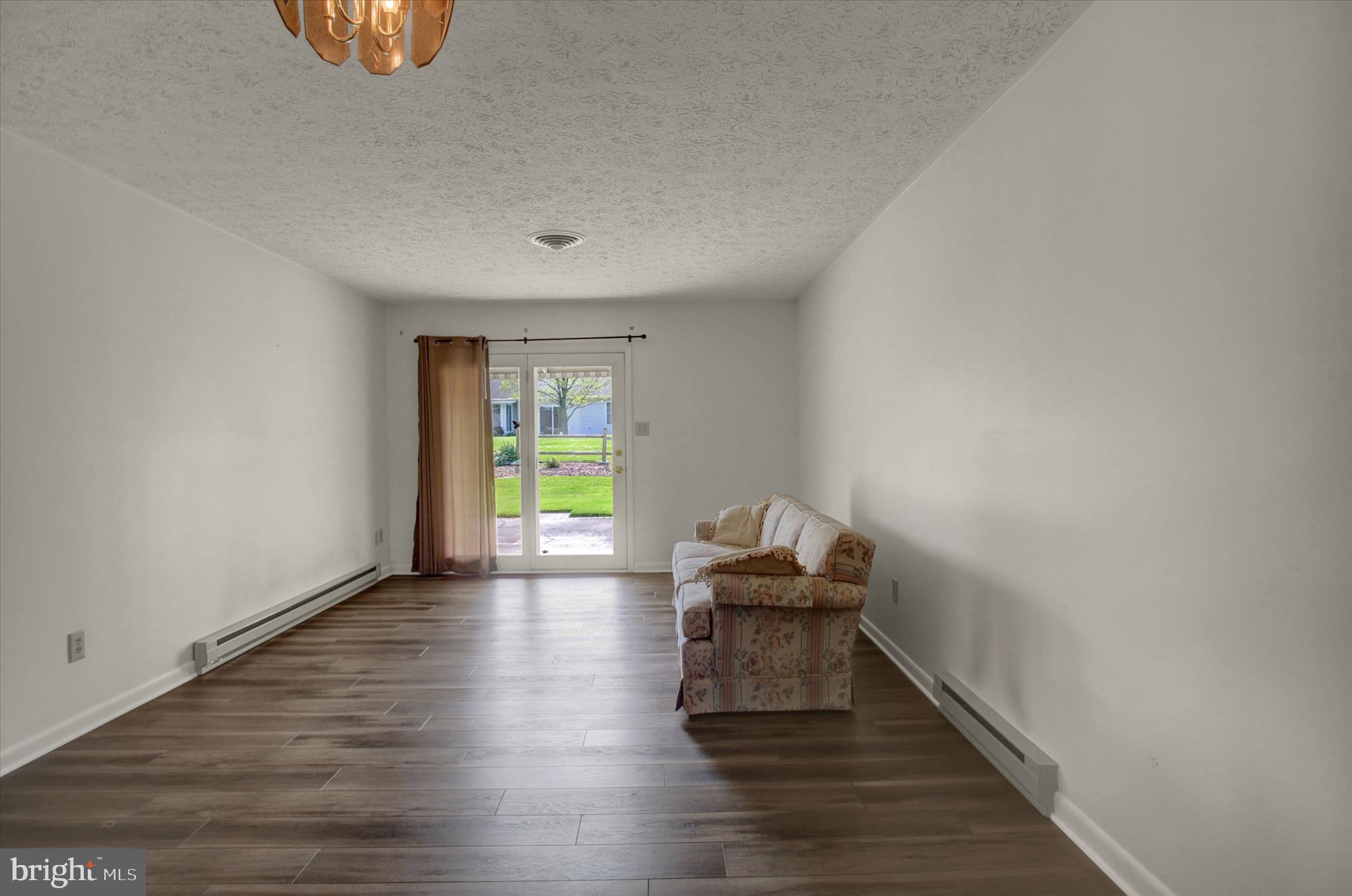 RUSTIC HILL - Residential