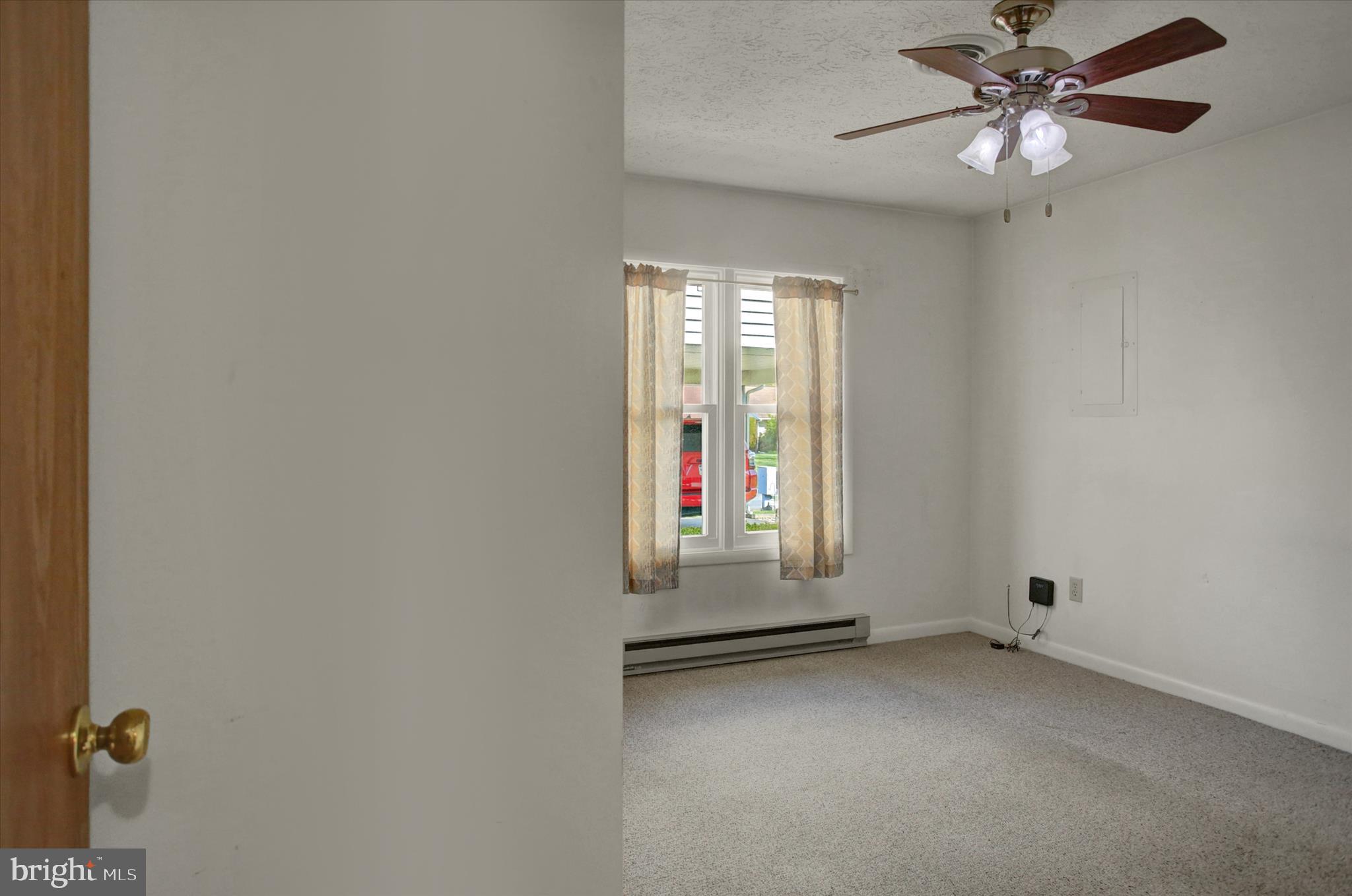 RUSTIC HILL - Residential